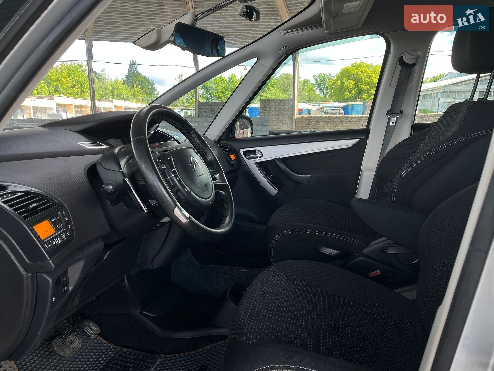 Citroen Grand C4 Picasso 2010 VIN VF7UARHJHAJ805554 фото оголошення 39 з 52