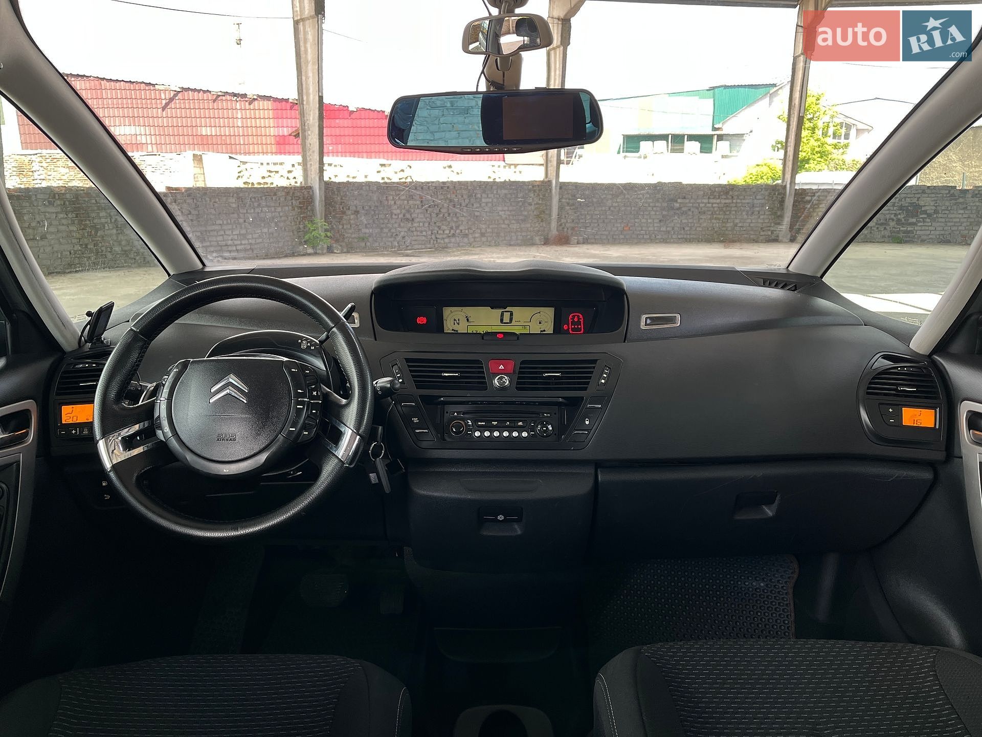 Citroen Grand C4 Picasso 2010 VIN VF7UARHJHAJ805554 фото оголошення 2 з 52