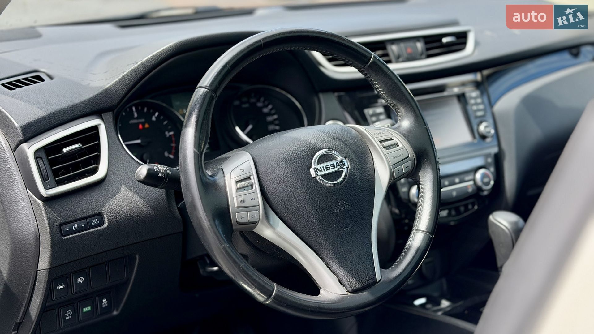 Nissan Qashqai 2017 VIN SJNFDAJ11UZ057925 фото оголошення 14 з 26