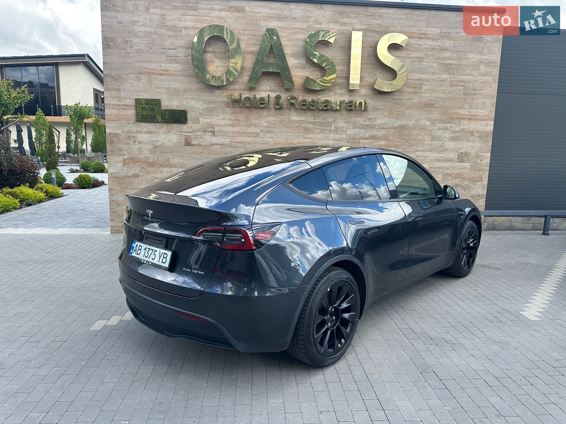 Tesla Model Y 2024 VIN 7SAYGDEE6RA251193 фото оголошення 27 з 39