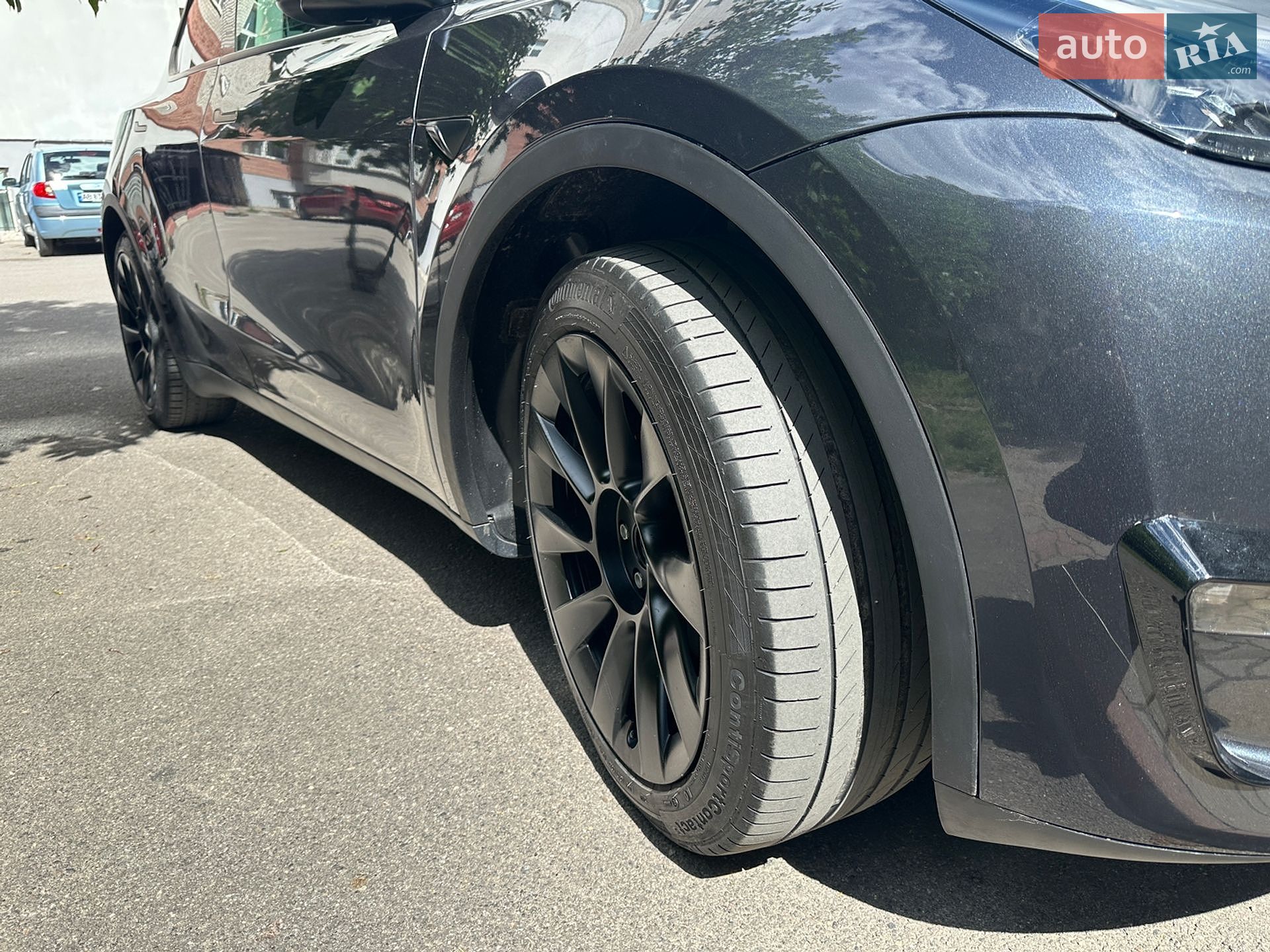 Tesla Model Y 2024 VIN 7SAYGDEE6RA251193 фото оголошення 38 з 39
