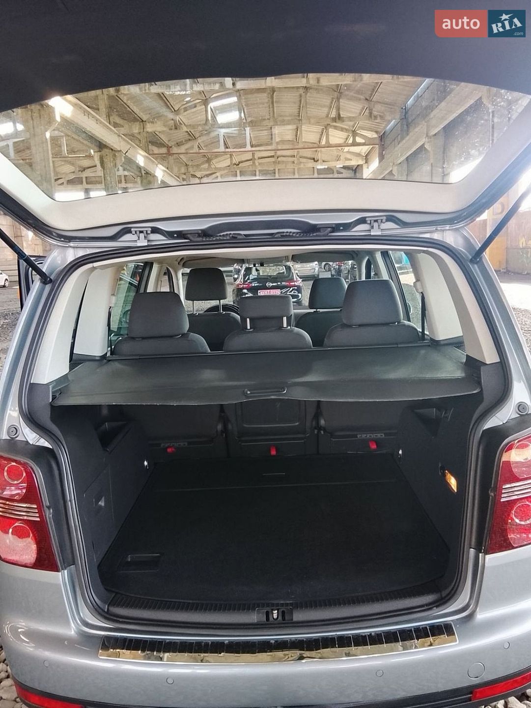 Volkswagen Touran 2008 VIN WVGZZZ1TZ8W111033 фото оголошення 10 з 13