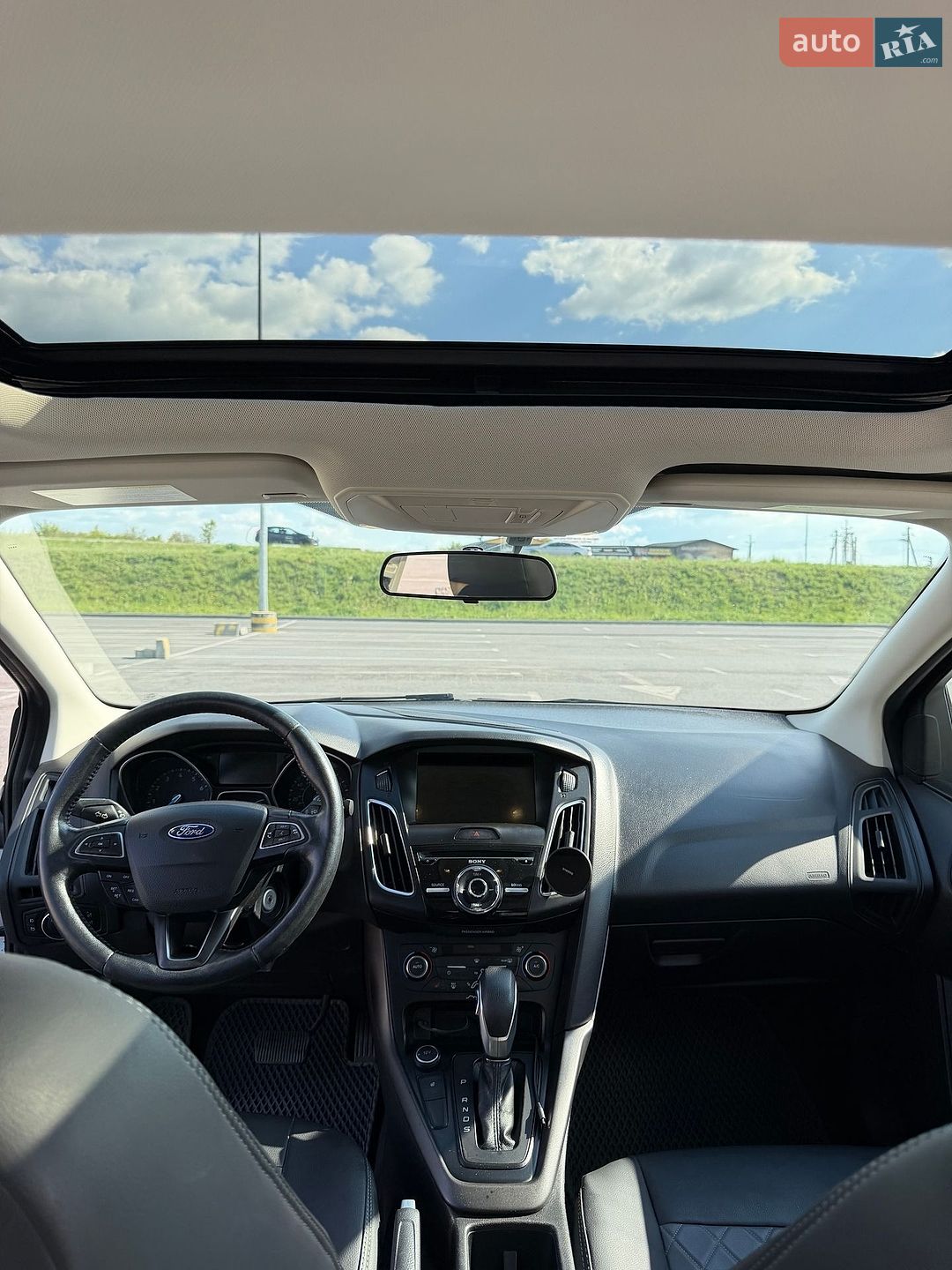 Ford Focus 2016 VIN 1FADP3H24HL205860 фото оголошення 3 з 22