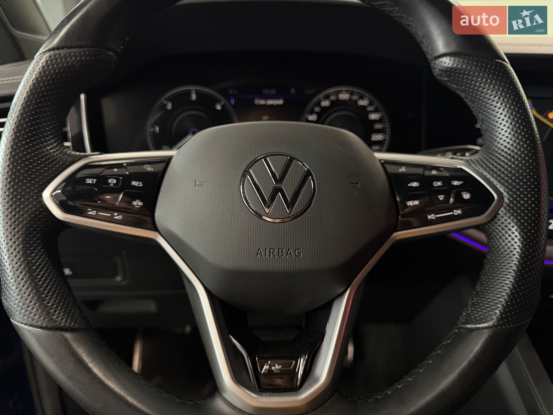 Volkswagen Touareg 2021 VIN WVGZZZCRZMD032302 фото оголошення 44 з 68