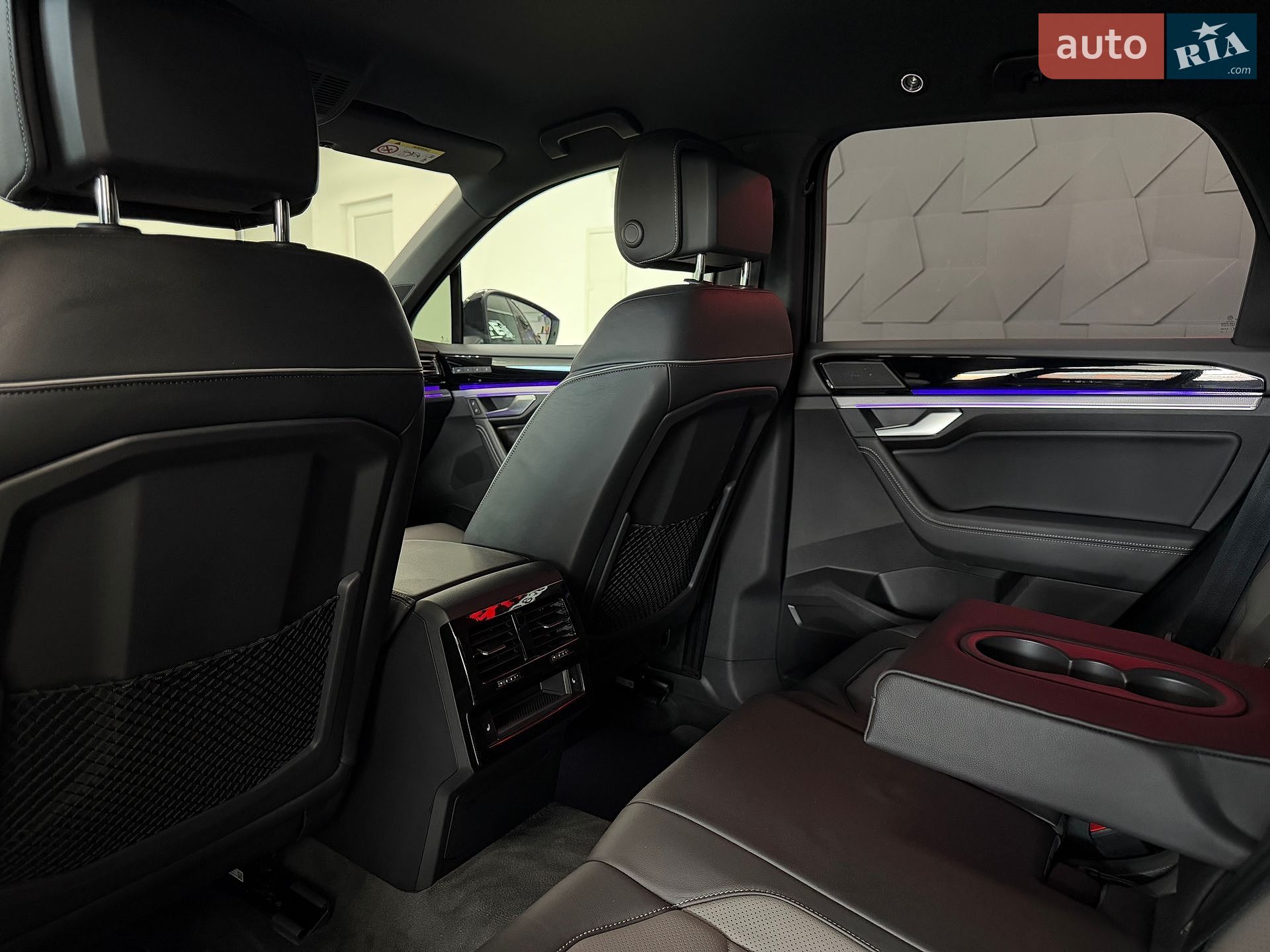 Volkswagen Touareg 2021 VIN WVGZZZCRZMD032302 фото оголошення 52 з 68
