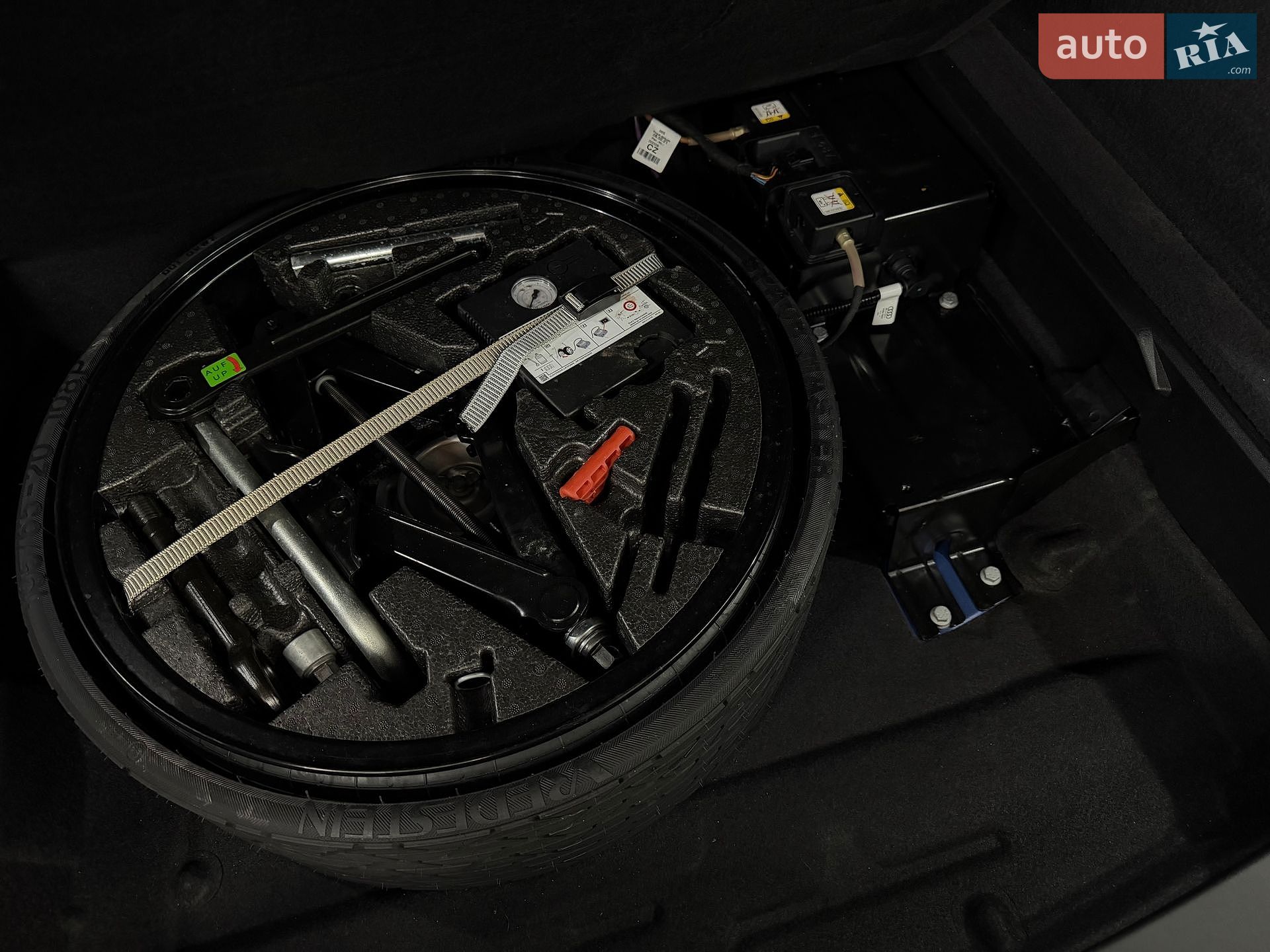 Volkswagen Touareg 2021 VIN WVGZZZCRZMD032302 фото оголошення 67 з 68