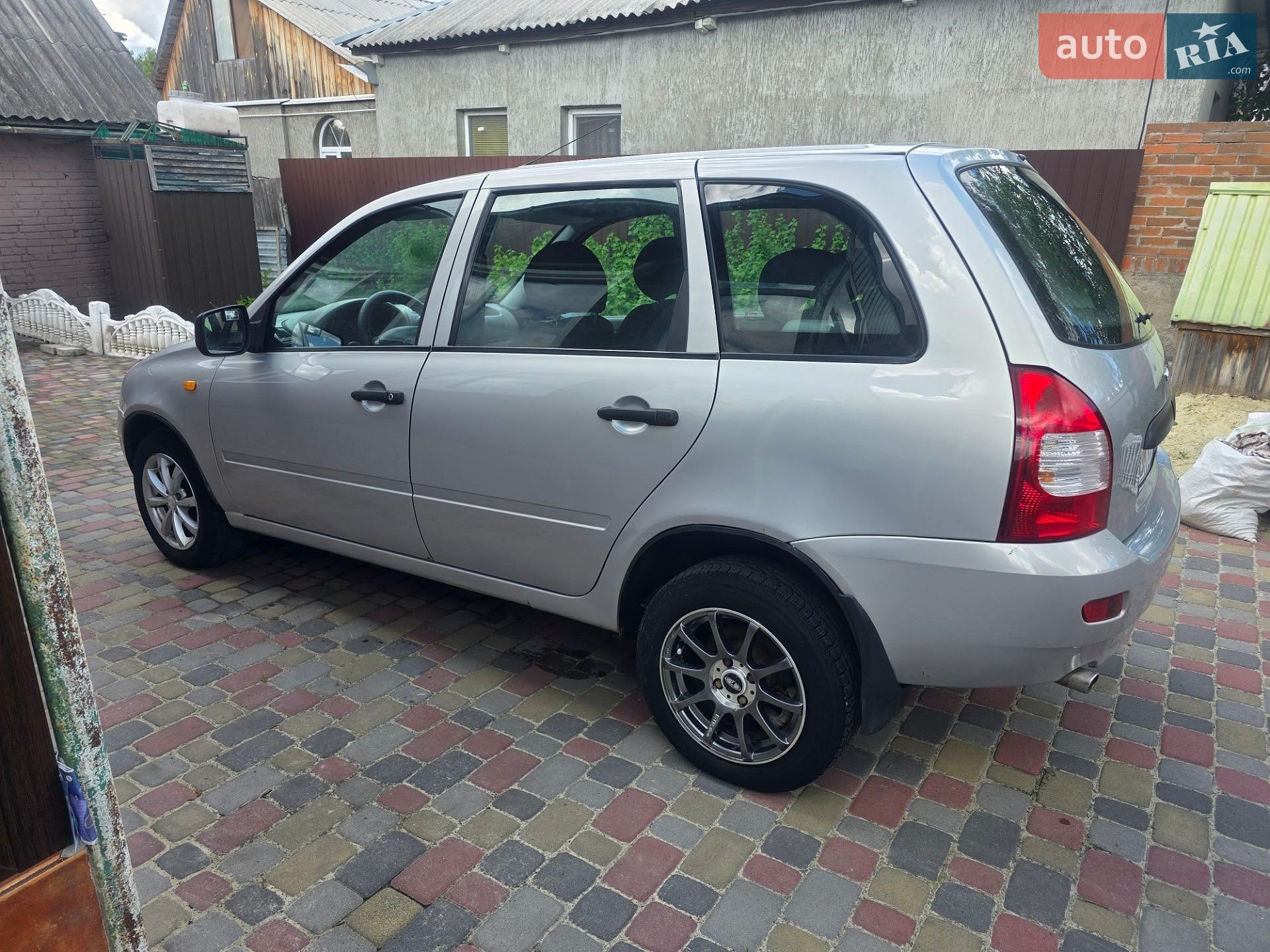 ВАЗ / Lada 1117 Калина 2011 VIN XTA111740C0169140 фото оголошення 4 з 18
