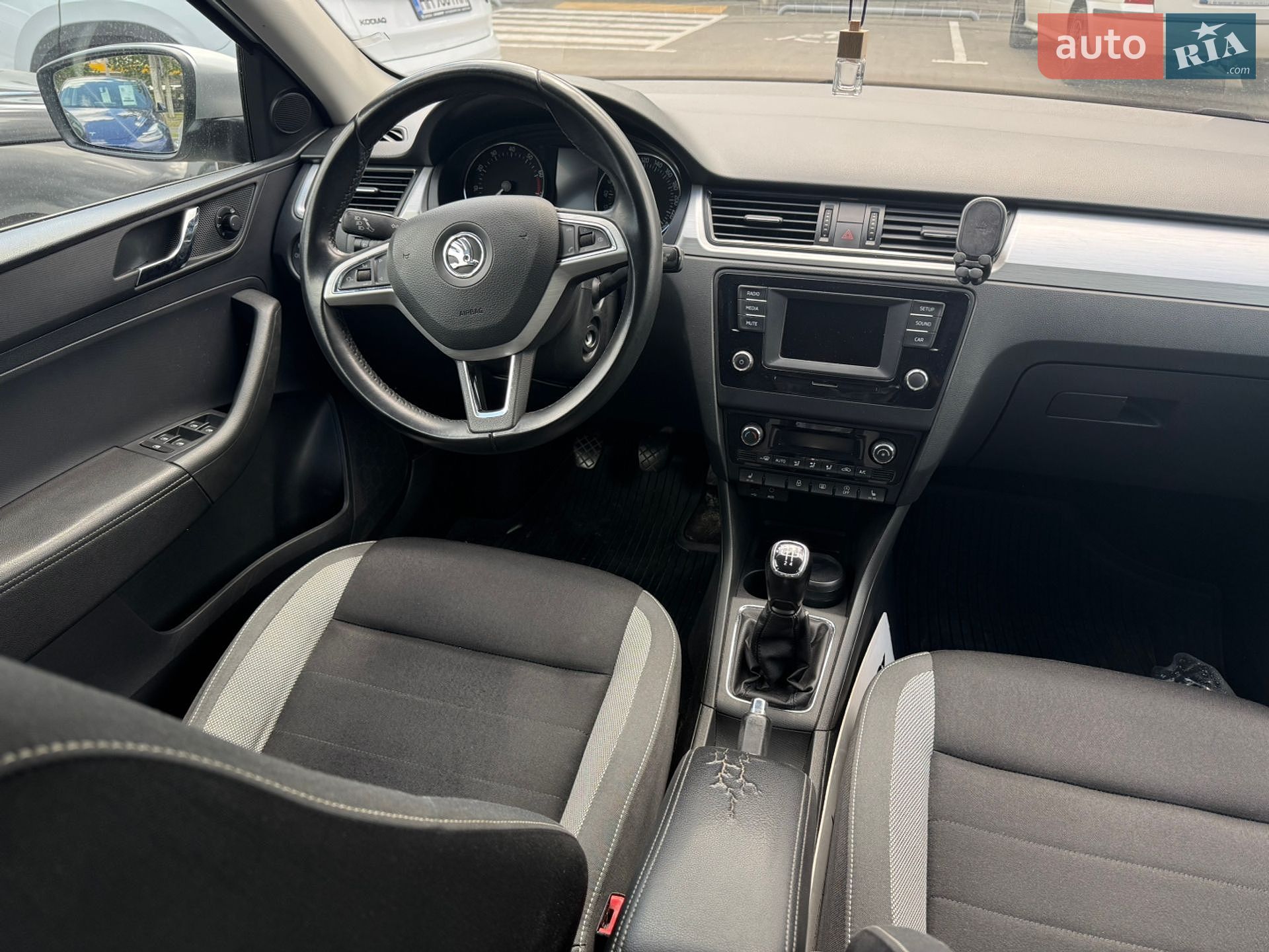 Skoda Rapid 2017 VIN TMBAA2NH1HB100782 фото оголошення 17 з 17