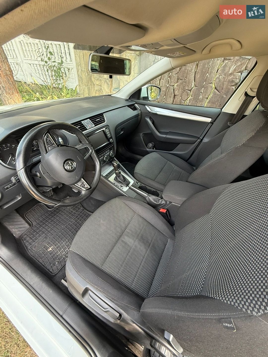 Skoda Octavia 2016 VIN TMBJJ7NE5G0159668 фото оголошення 5 з 9