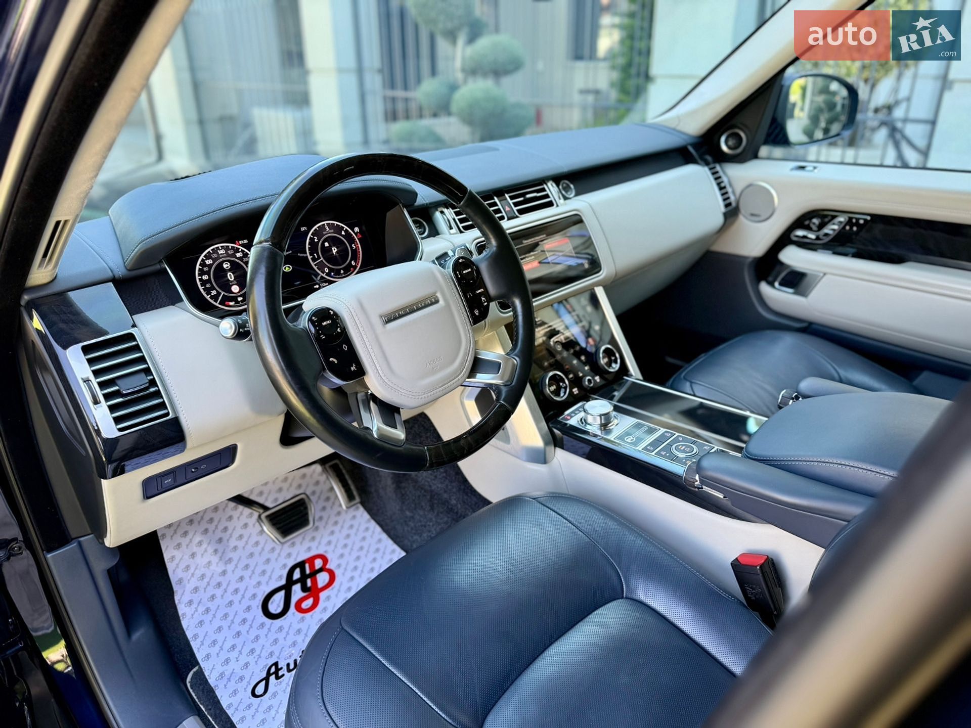 Land Rover Range Rover 2019 VIN SALGA2BJ2LA573003 фото оголошення 37 з 71