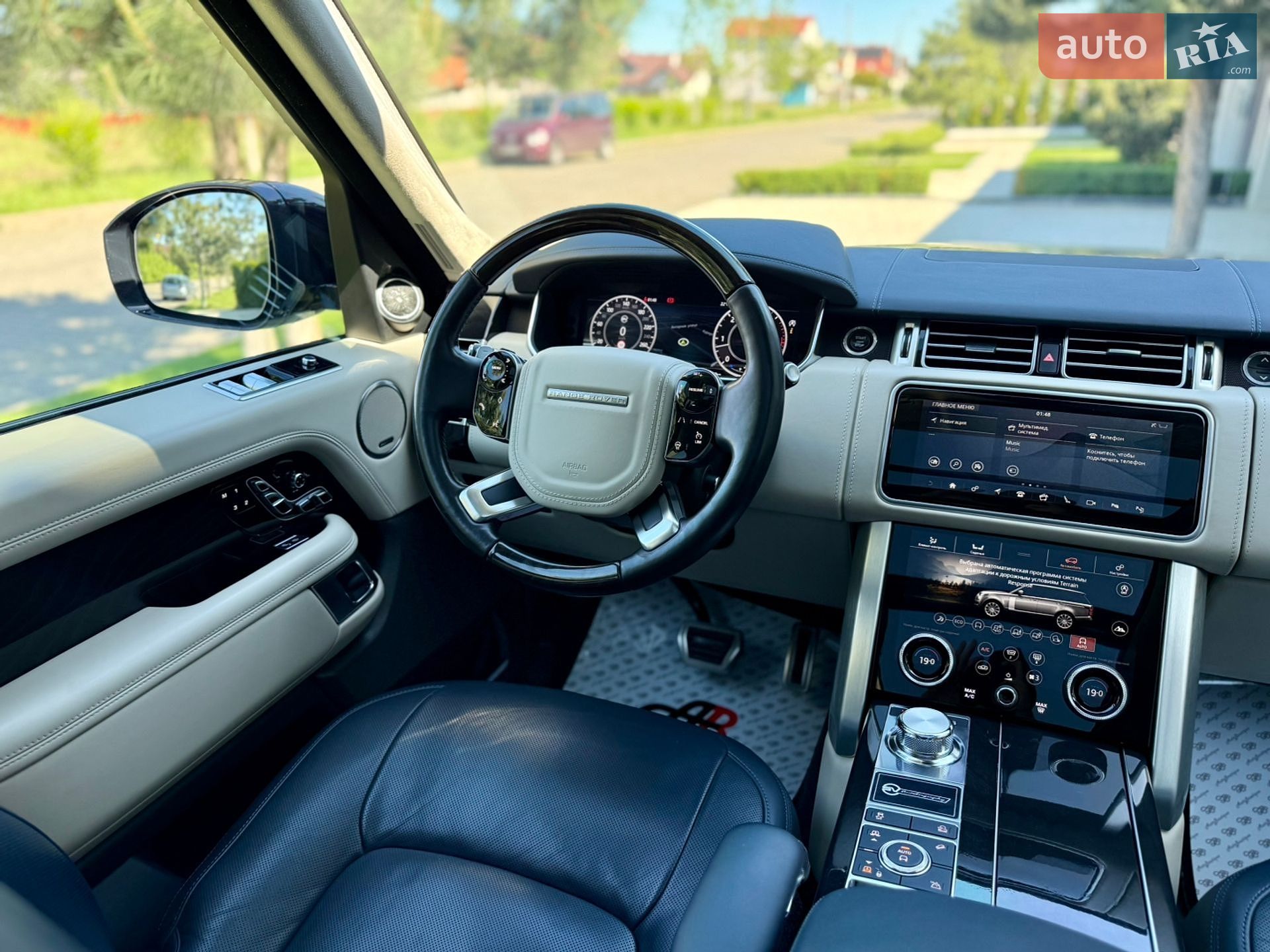 Land Rover Range Rover 2019 VIN SALGA2BJ2LA573003 фото оголошення 47 з 71