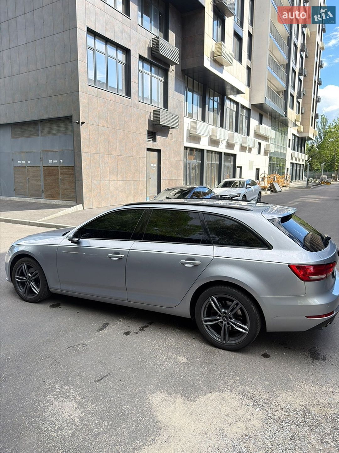 Audi A4 2016 VIN WAUZZZF41HA067432 фото оголошення 6 з 16