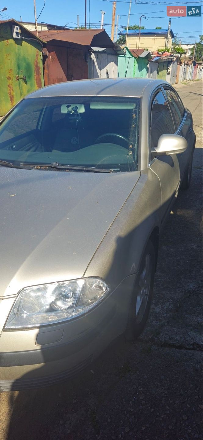 Volkswagen Passat 2005 VIN WVWZZZ3BZ5P055233 фото оголошення 13 з 14