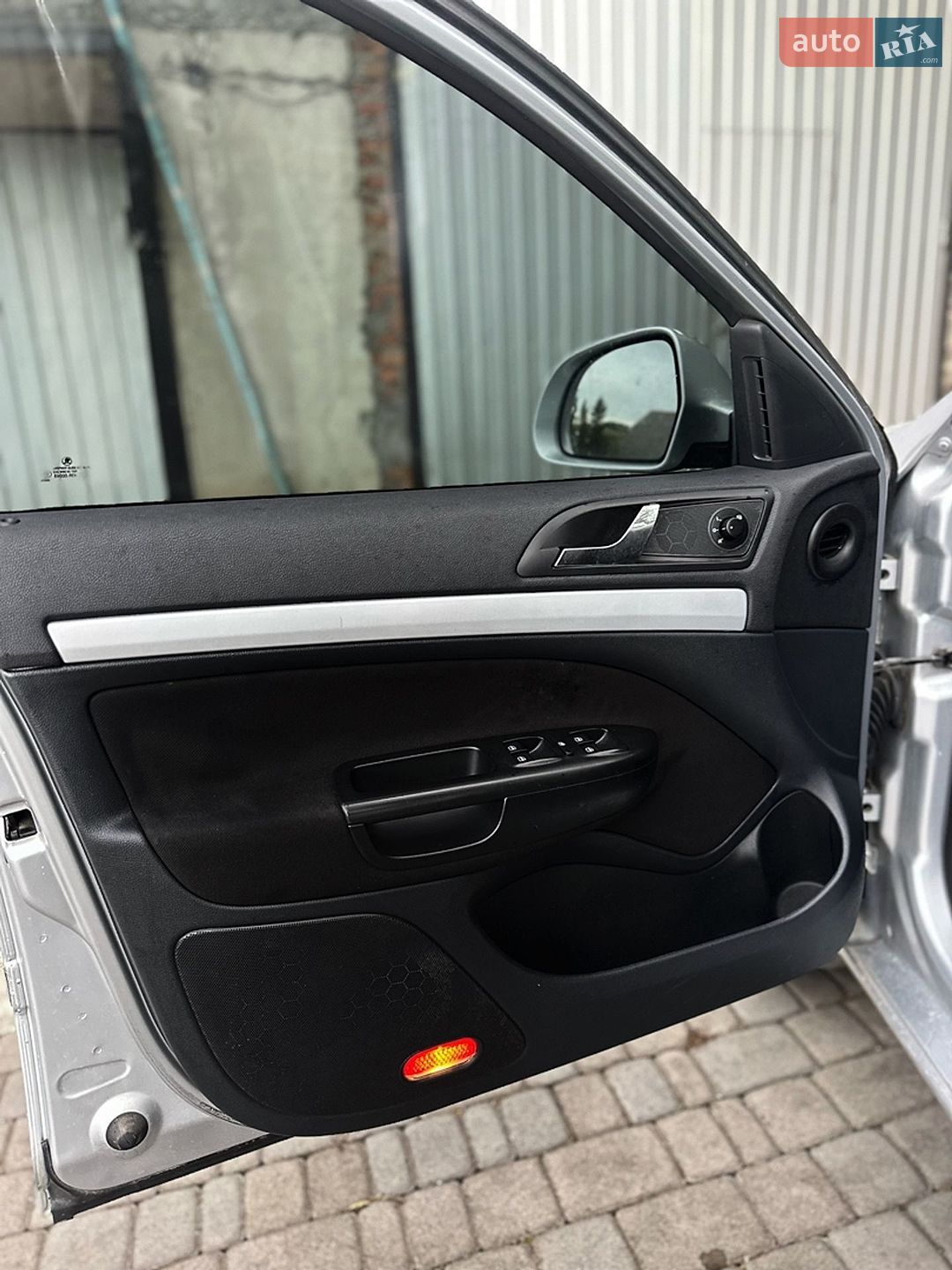 Skoda Octavia 2010 VIN TMBCK41Z1BB151268 фото оголошення 21 з 34