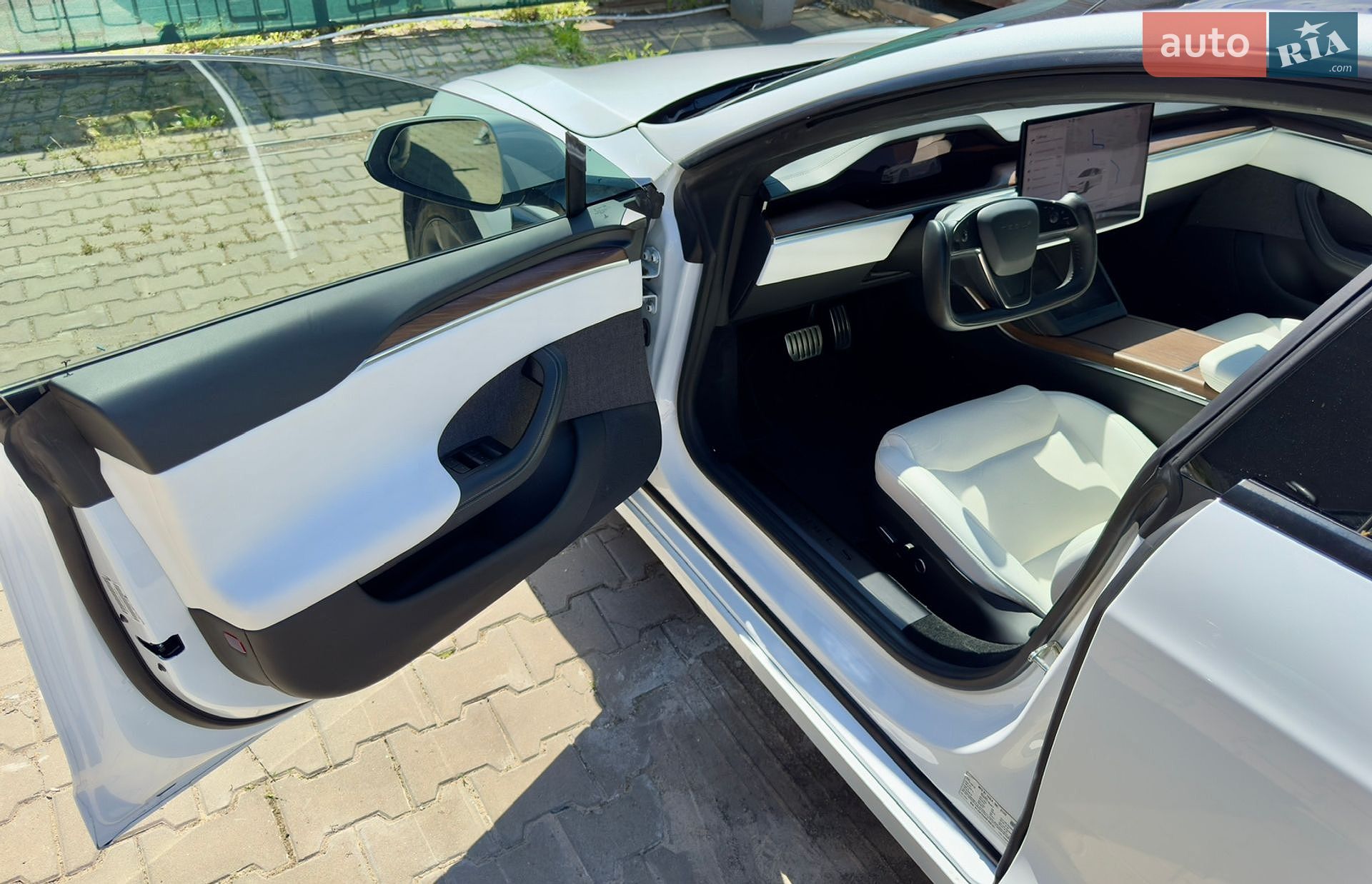 Tesla Model S 2022 VIN 5YJSA1E54NF468161 фото оголошення 17 з 21