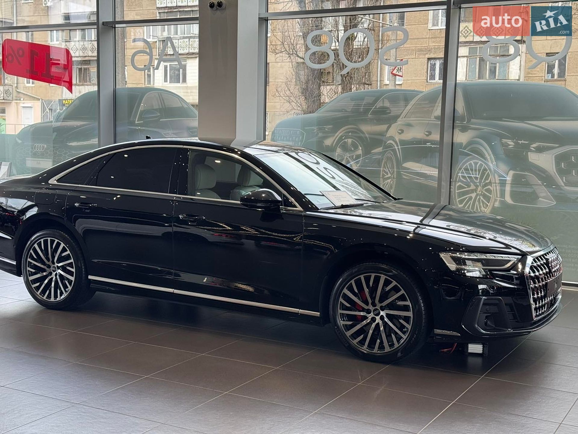 Audi A8 2026 VIN WAUZZZF8XTN003412 фото оголошення 3 з 15