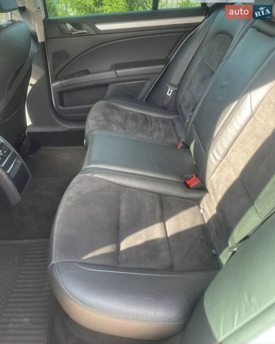 Skoda Superb 2013 VIN TMBLE73T5D9047829 фото оголошення 10 з 14