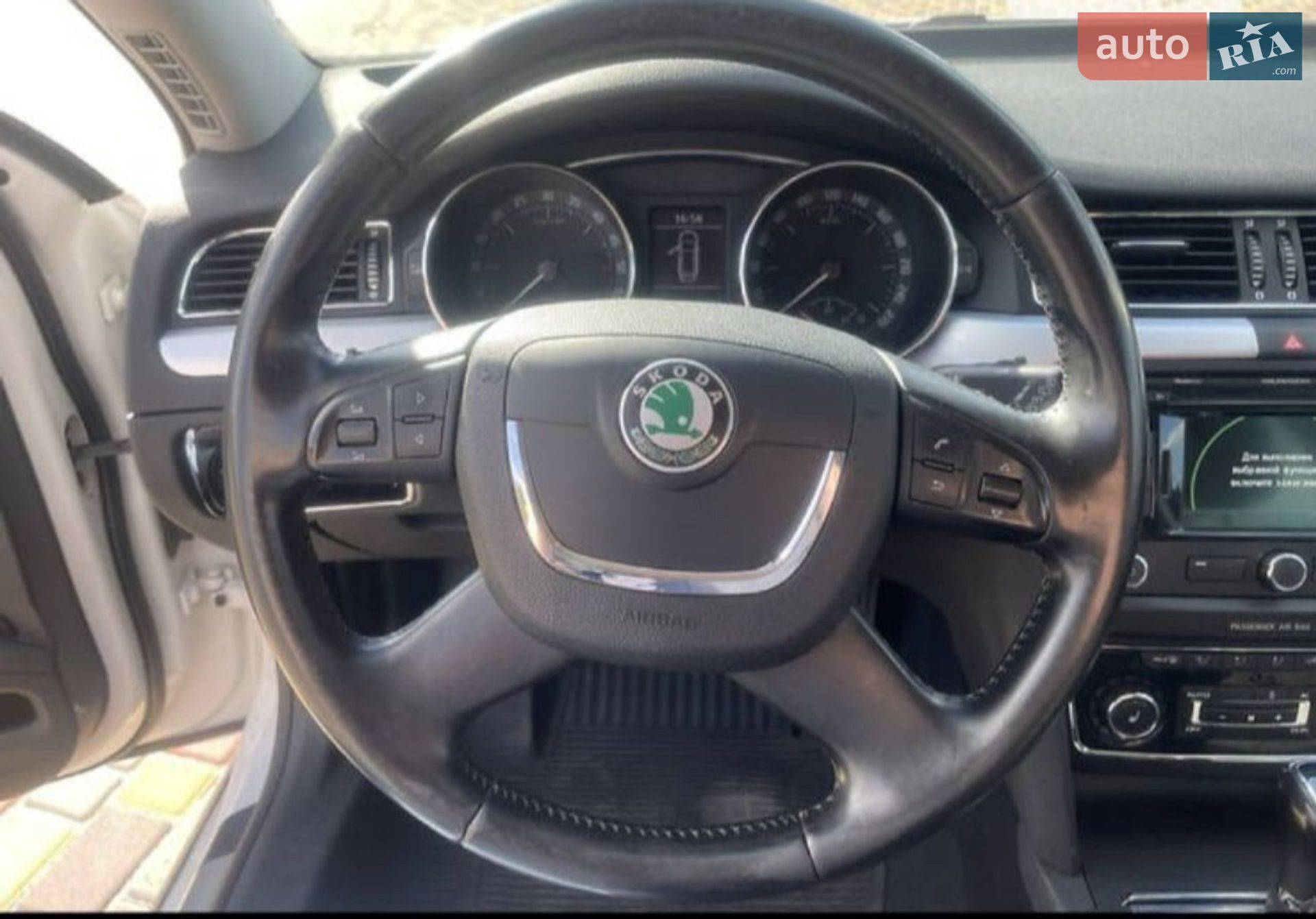 Skoda Superb 2013 VIN TMBLE73T5D9047829 фото оголошення 7 з 14