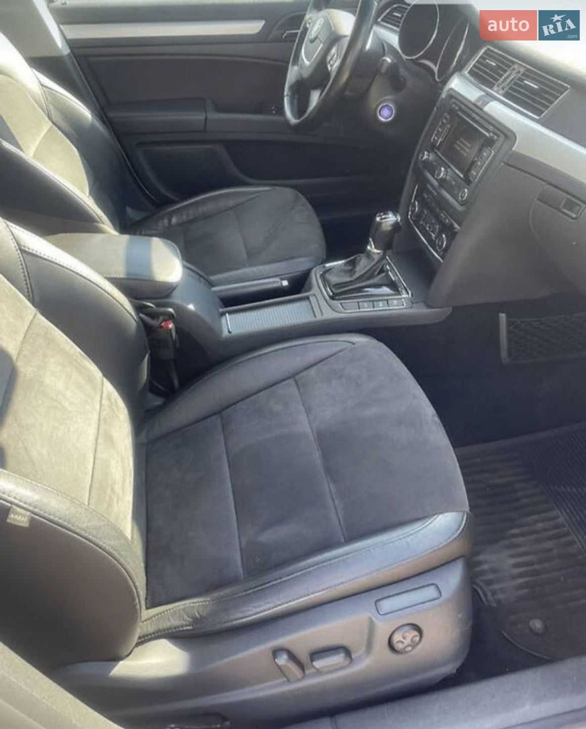 Skoda Superb 2013 VIN TMBLE73T5D9047829 фото оголошення 9 з 14