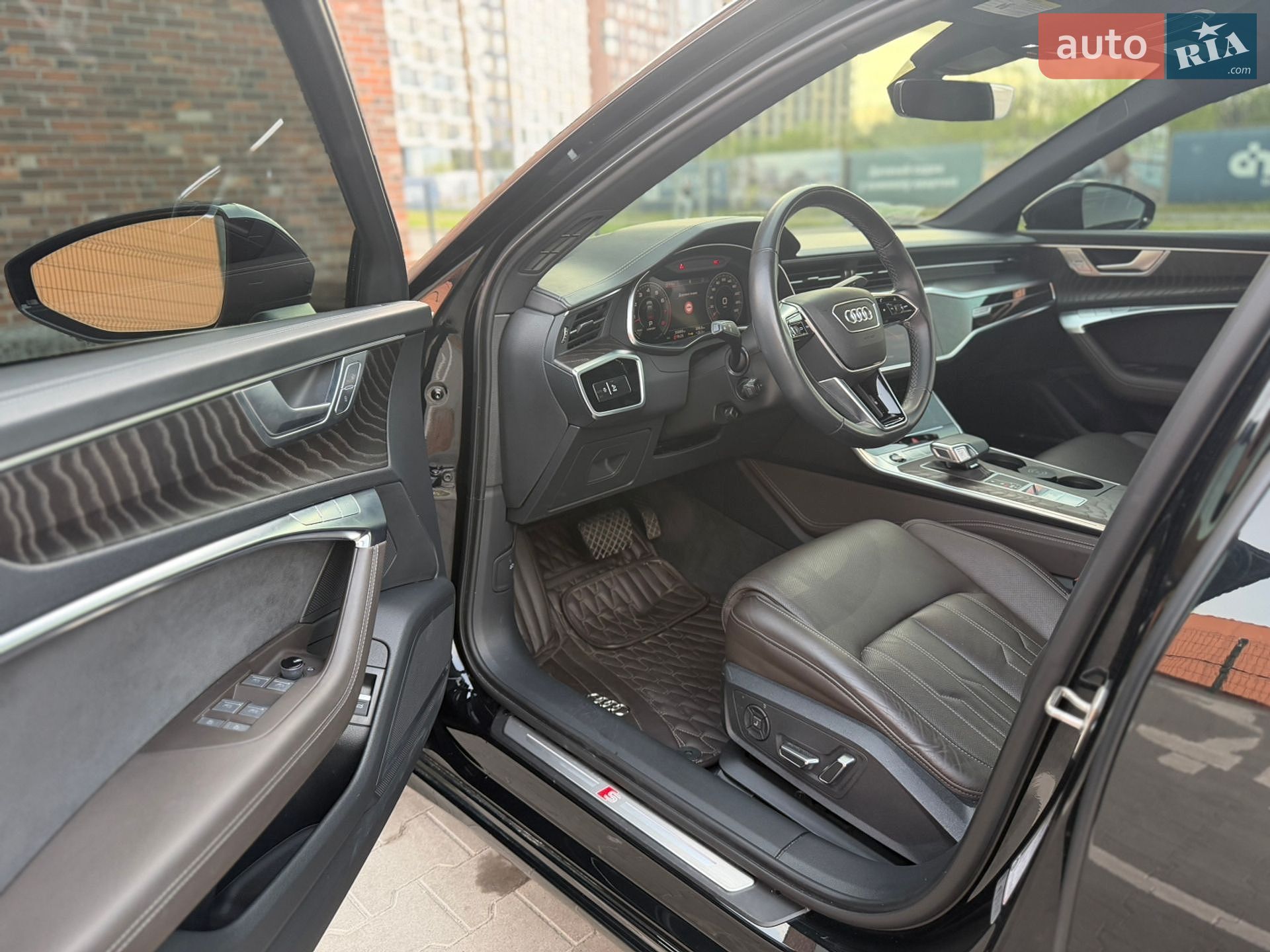 Audi A6 2022 VIN WAUM2BF24NN052500 фото оголошення 11 з 44
