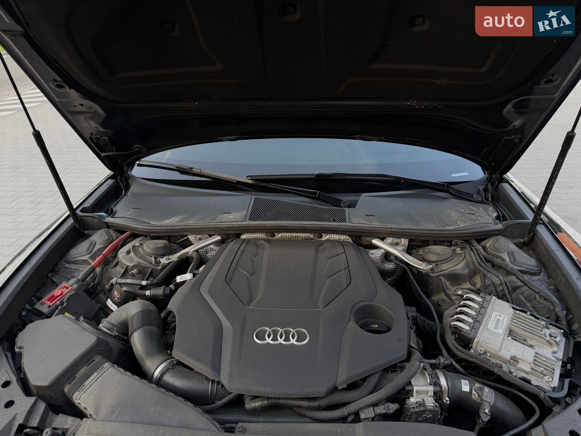 Audi A6 2022 VIN WAUM2BF24NN052500 фото оголошення 41 з 44