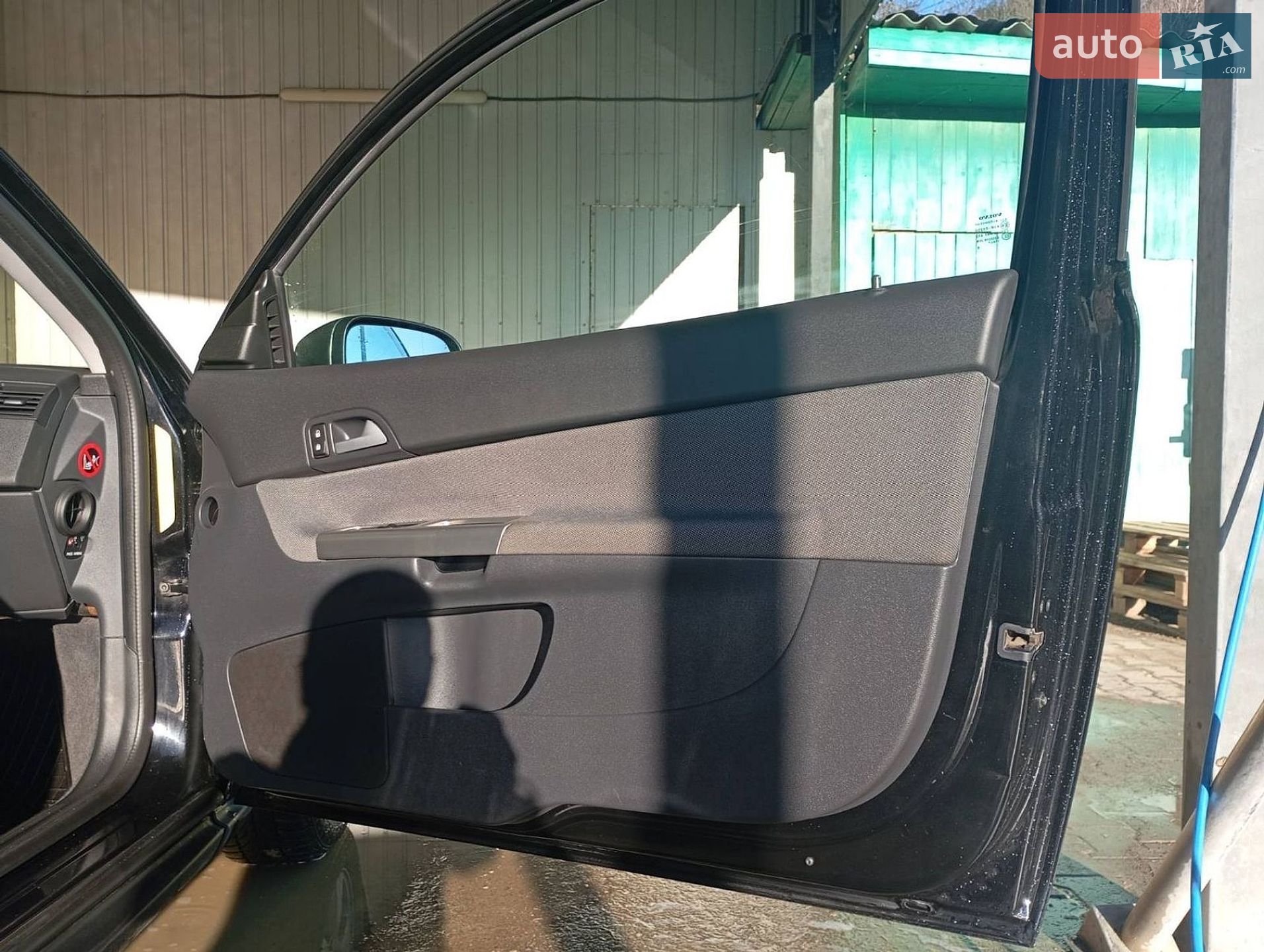 Volvo C30 2008 VIN YV1MK765282073122 фото оголошення 52 з 78