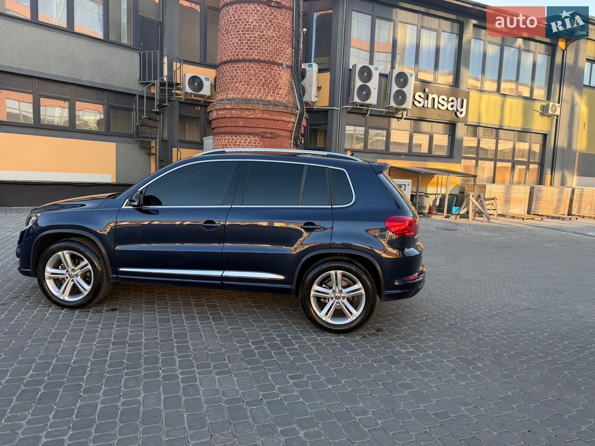 Volkswagen Tiguan 2014 VIN WVGZZZ5NZEW569403 фото оголошення 6 з 47