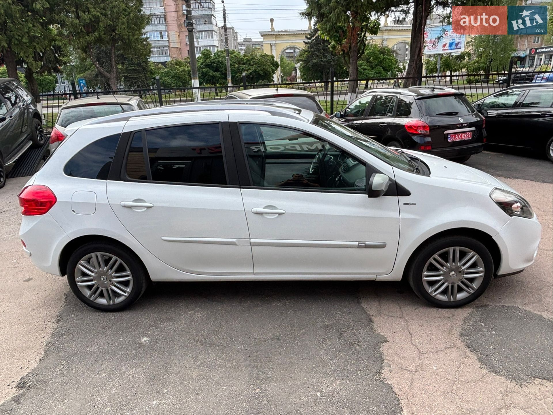 Renault Clio 2011 VIN VF1KRC40H46400424 фото оголошення 6 з 80