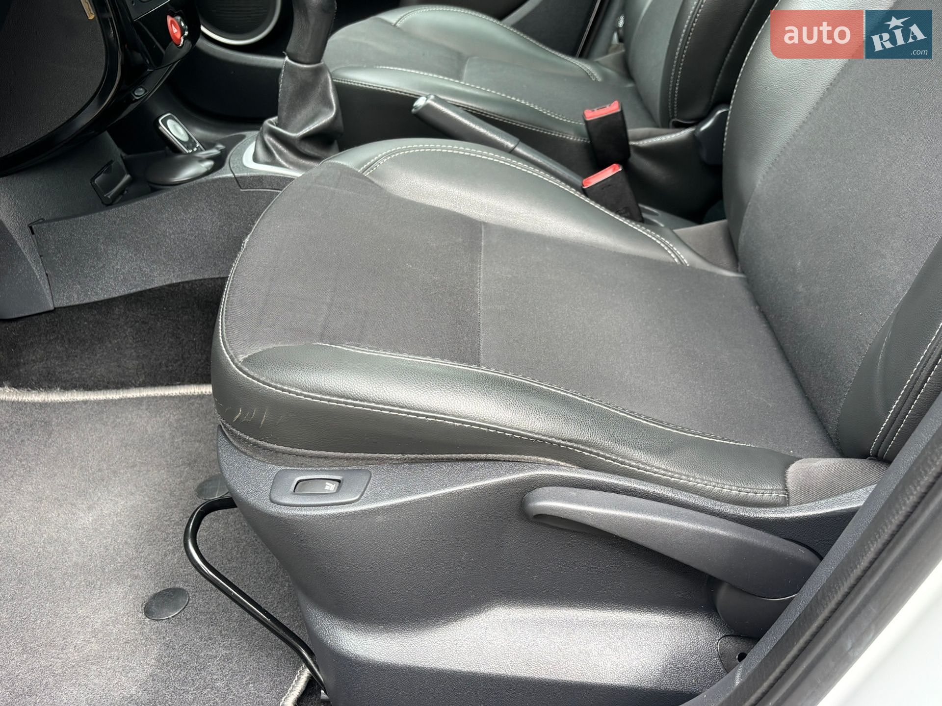 Renault Clio 2011 VIN VF1KRC40H46400424 фото оголошення 34 з 80