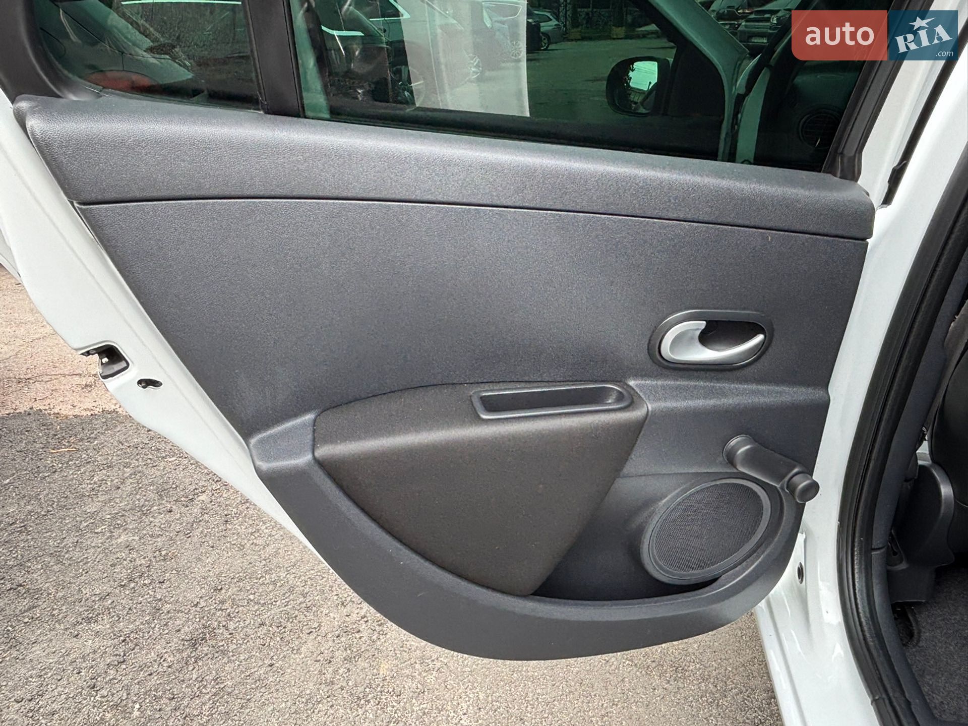 Renault Clio 2011 VIN VF1KRC40H46400424 фото оголошення 48 з 80