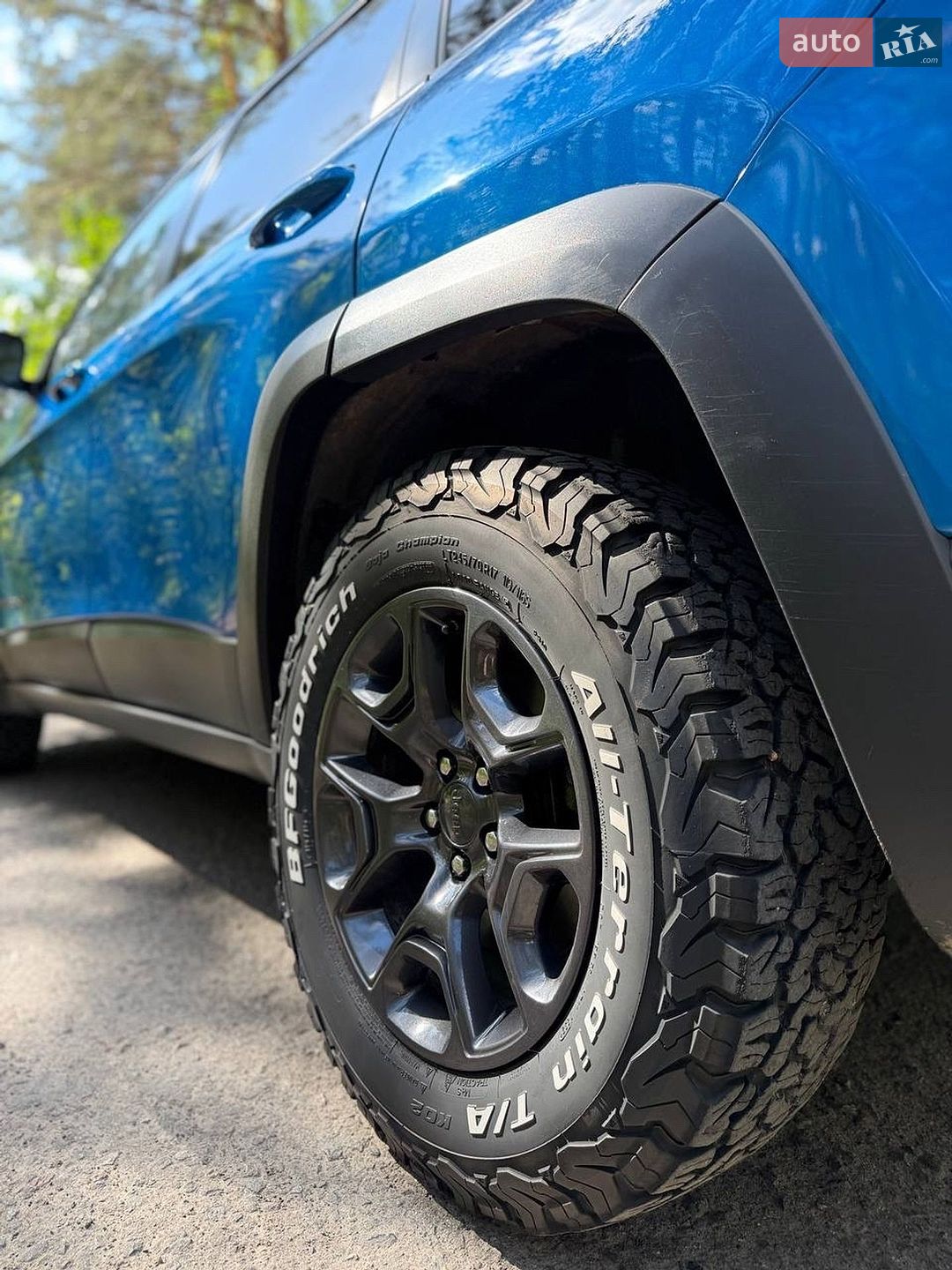 Jeep Cherokee 2019 VIN 1C4PJMBX9KD363342 фото оголошення 11 з 46