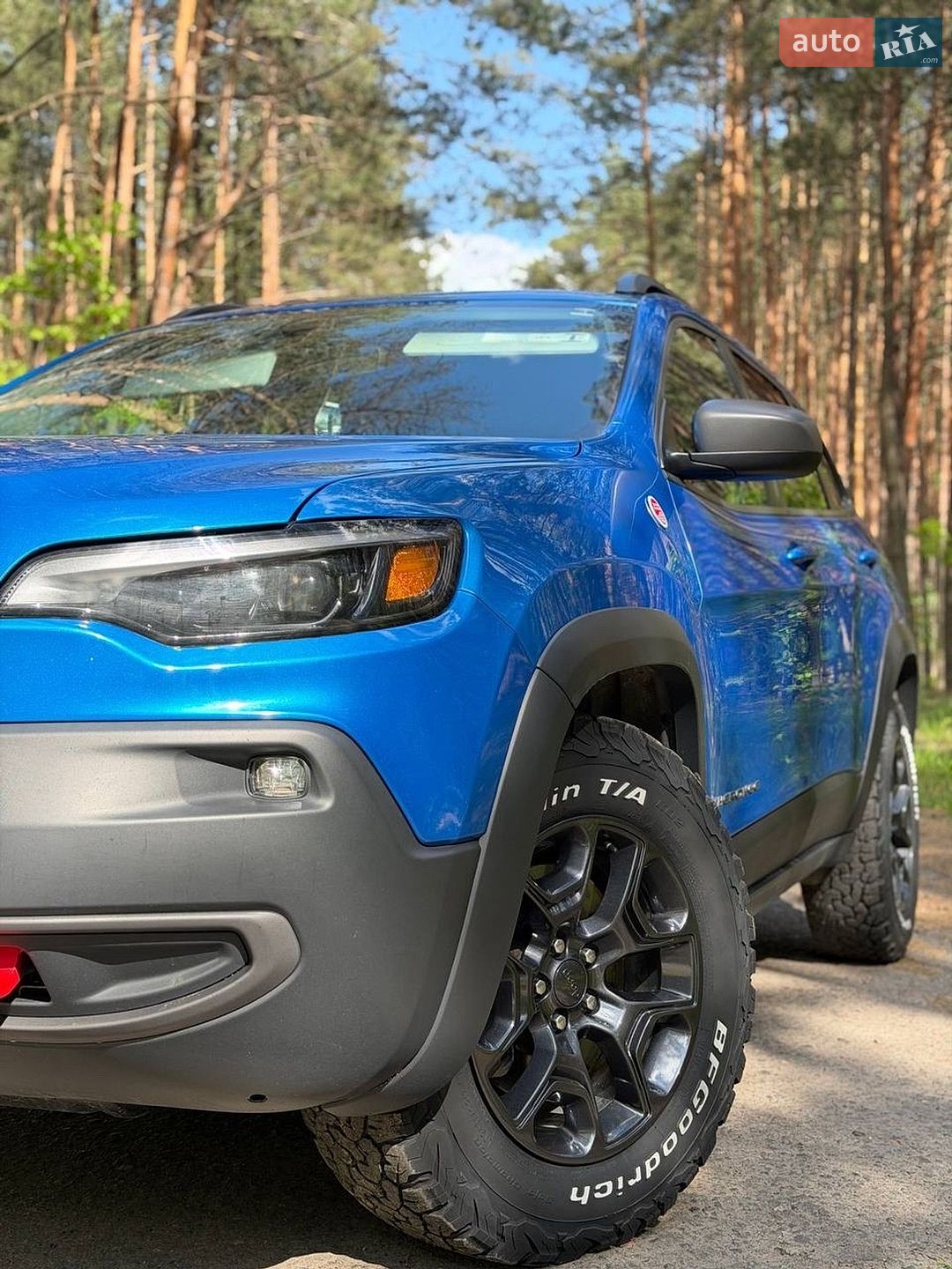 Jeep Cherokee 2019 VIN 1C4PJMBX9KD363342 фото оголошення 18 з 46