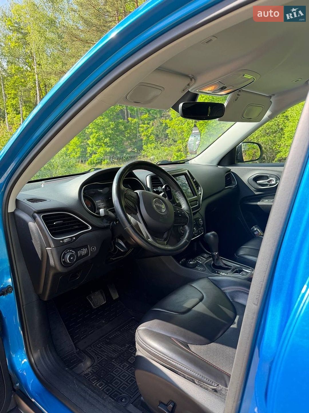 Jeep Cherokee 2019 VIN 1C4PJMBX9KD363342 фото оголошення 35 з 46