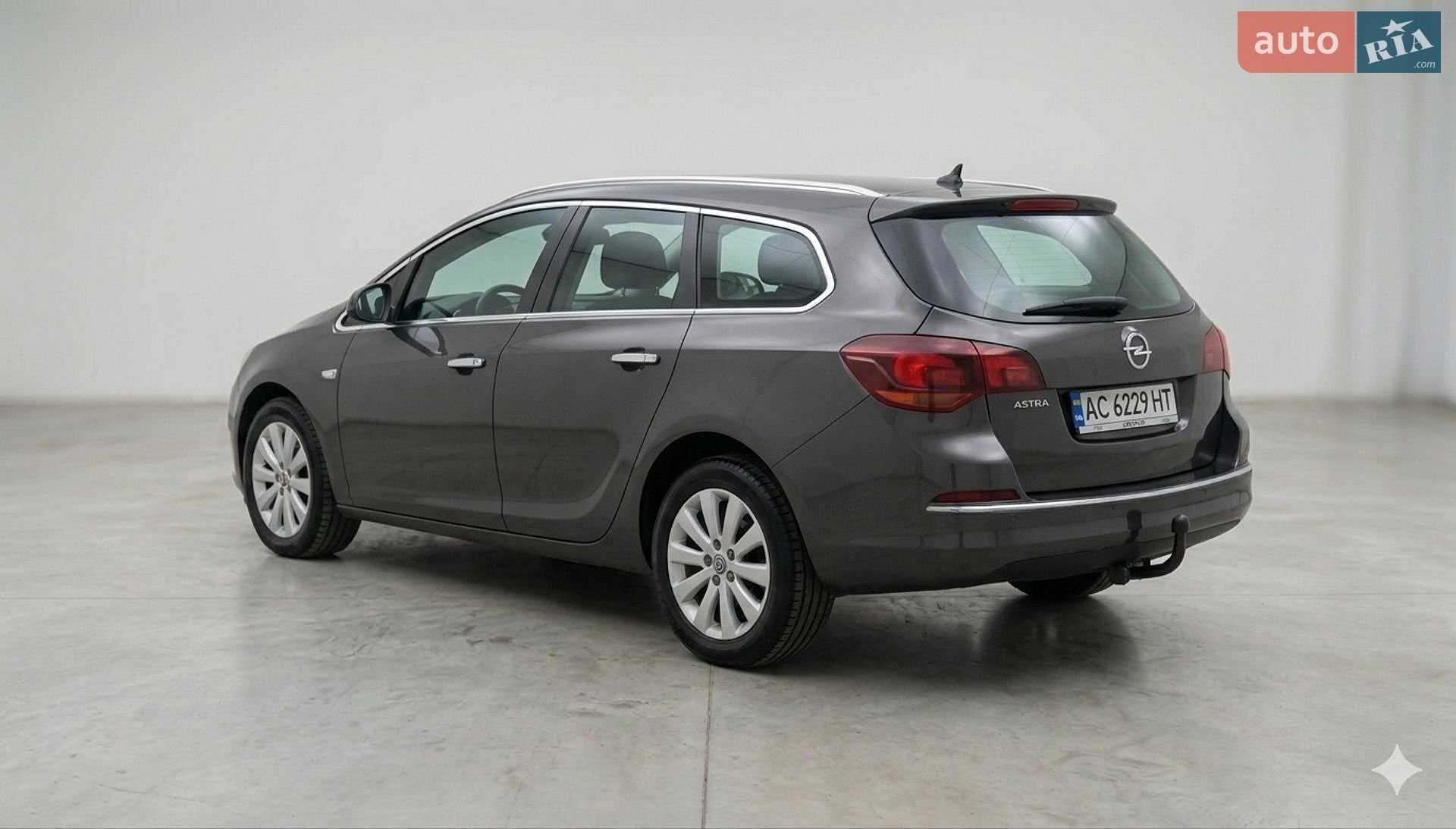 Opel Astra 2016 VIN W0LPE8E61G8057586 фото оголошення 4 з 40