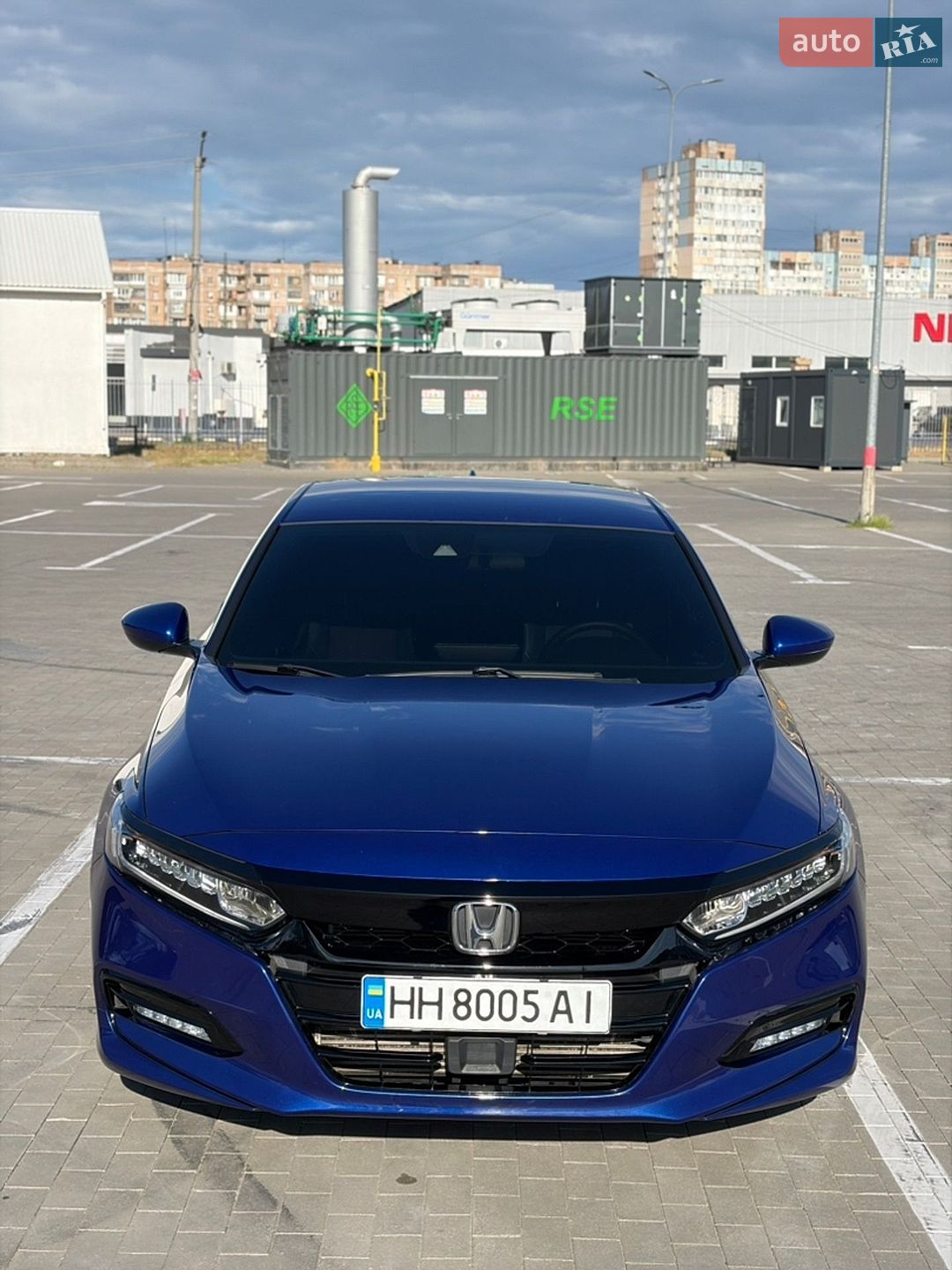 Honda Accord 2017 VIN 1HGCV1F30JA000678 фото оголошення 2 з 29