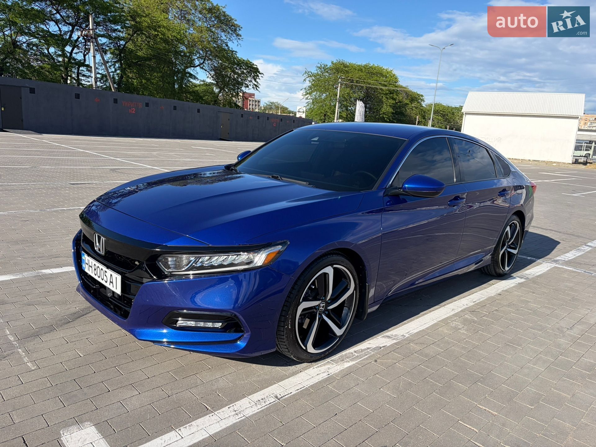 Honda Accord 2017 VIN 1HGCV1F30JA000678 фото оголошення 6 з 29