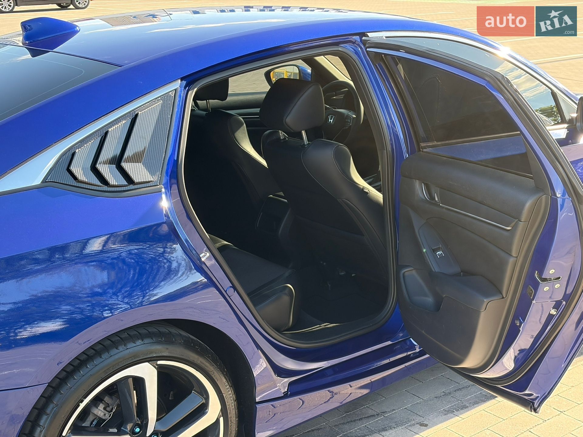 Honda Accord 2017 VIN 1HGCV1F30JA000678 фото оголошення 16 з 29