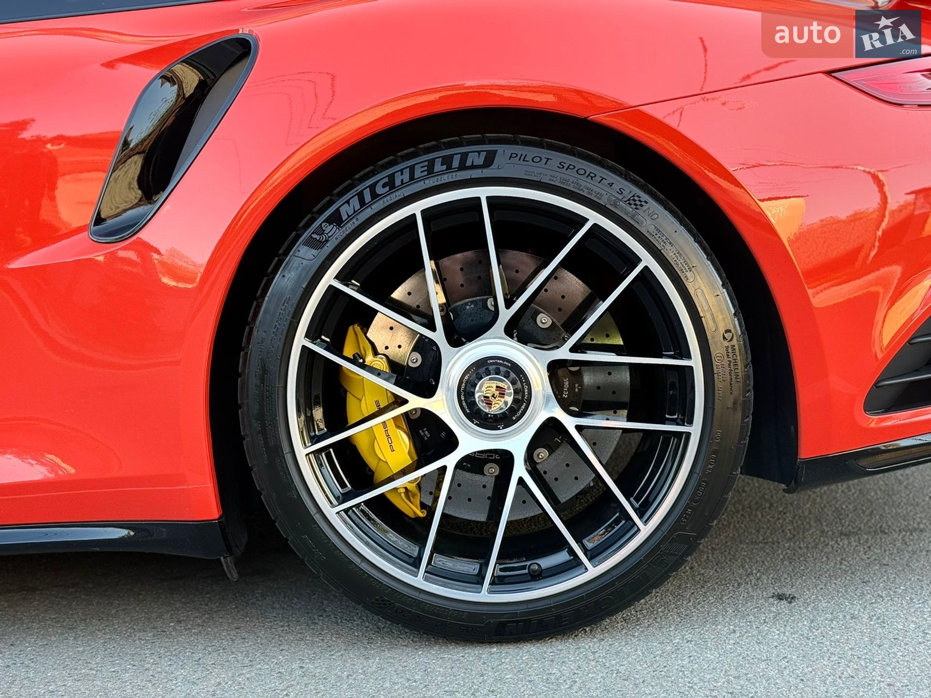 Porsche 911 2016 VIN WP0ZZZ99ZHS161749 фото оголошення 47 з 65