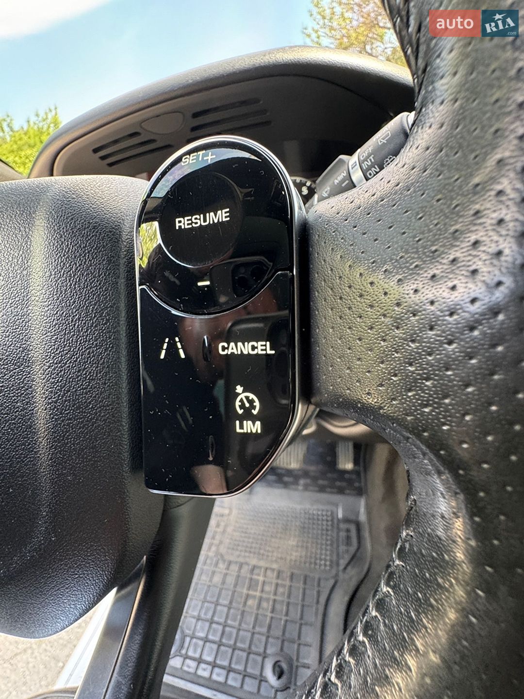 Land Rover Range Rover Sport 2018 VIN SALWR2RV4JA402540 фото оголошення 22 з 29