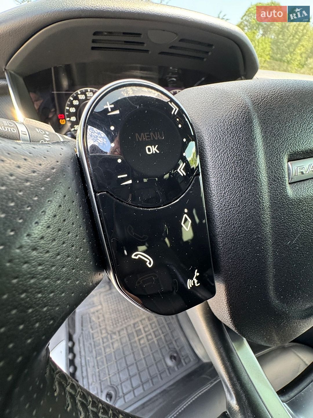 Land Rover Range Rover Sport 2018 VIN SALWR2RV4JA402540 фото оголошення 23 з 29