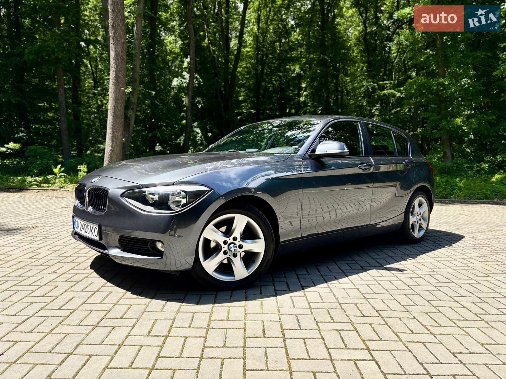 BMW 1 Series 2013 VIN WBA1C71090J947600 фото оголошення 2 з 28