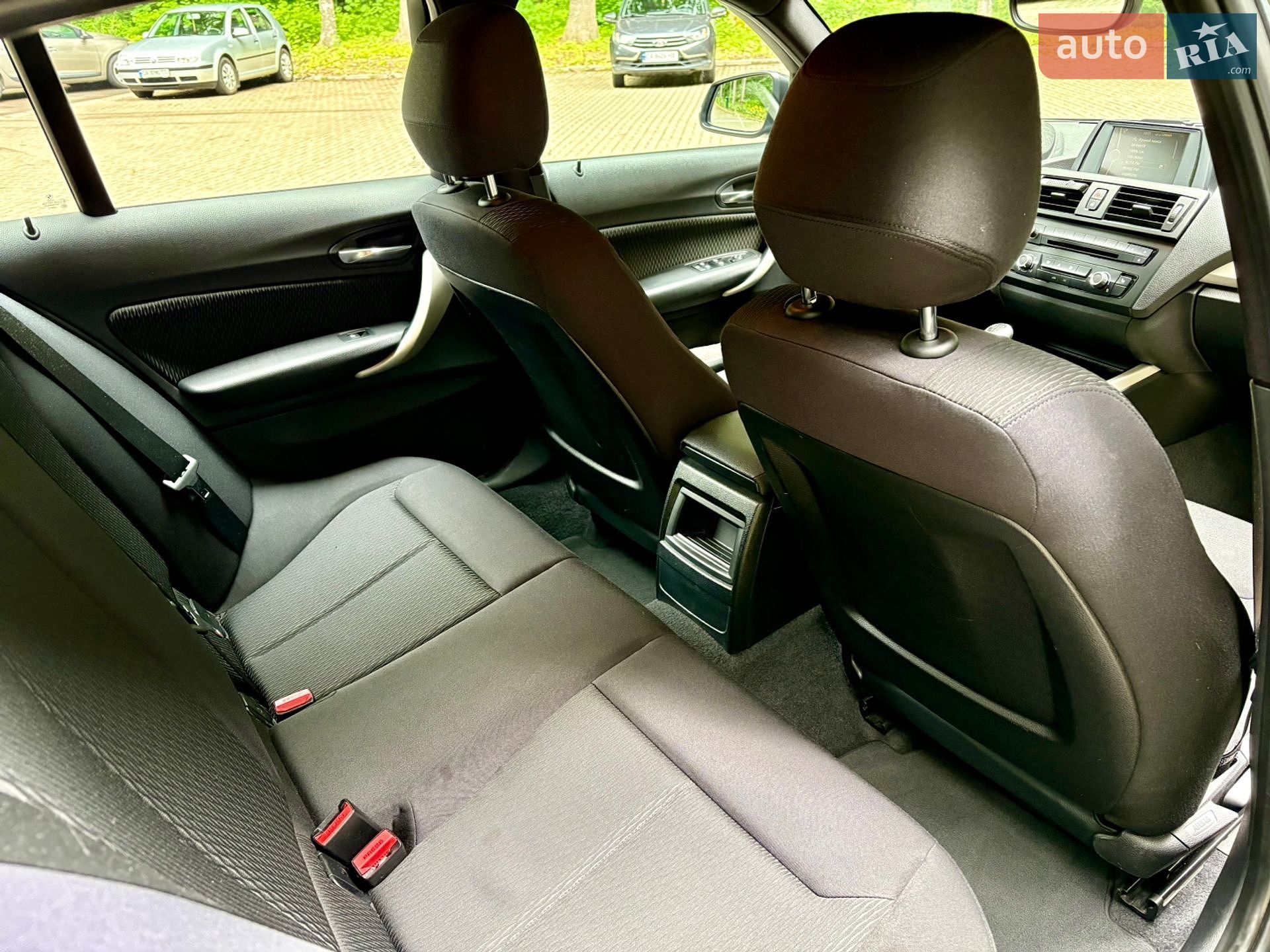 BMW 1 Series 2013 VIN WBA1C71090J947600 фото оголошення 9 з 28