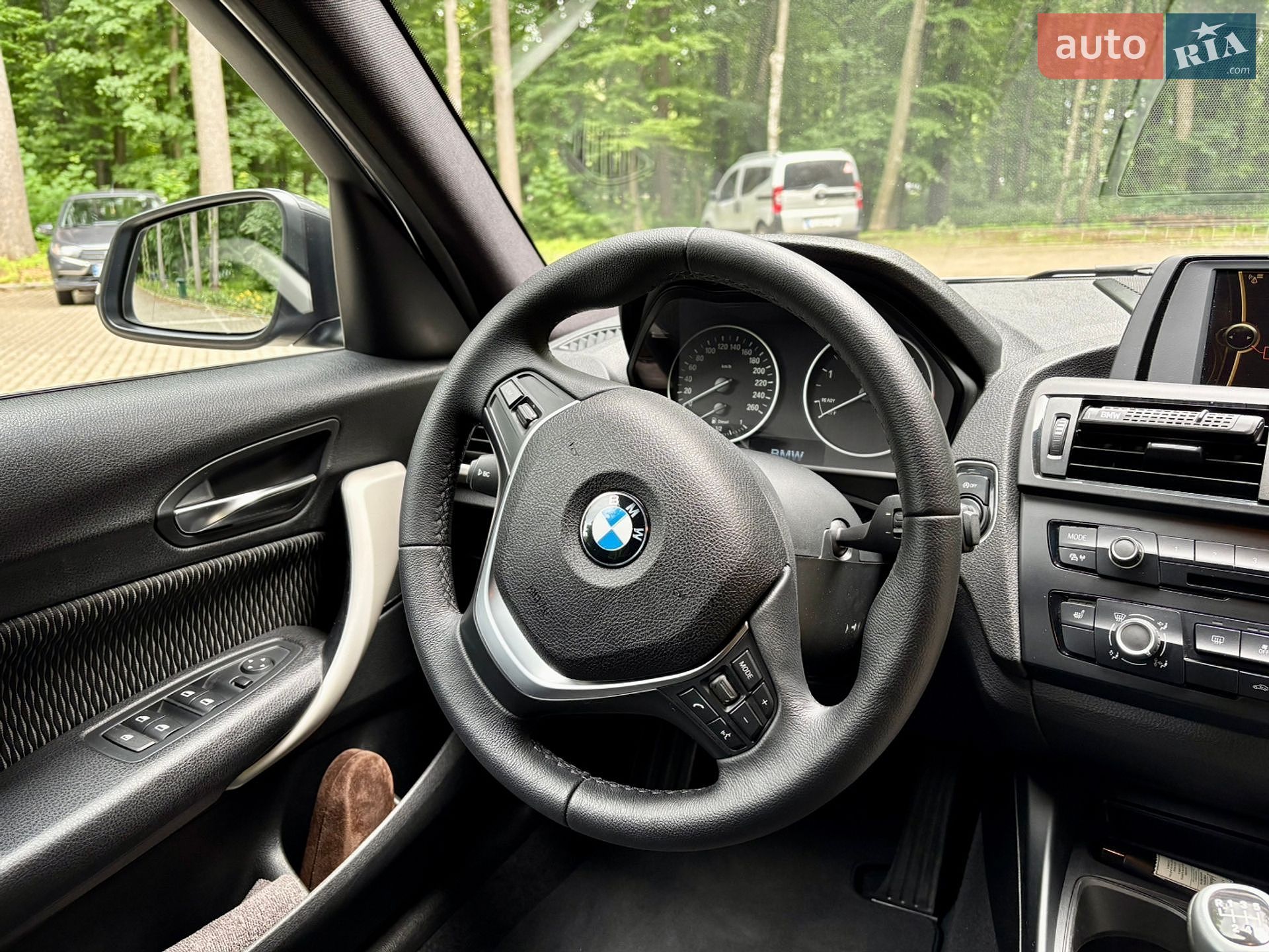 BMW 1 Series 2013 VIN WBA1C71090J947600 фото оголошення 12 з 28