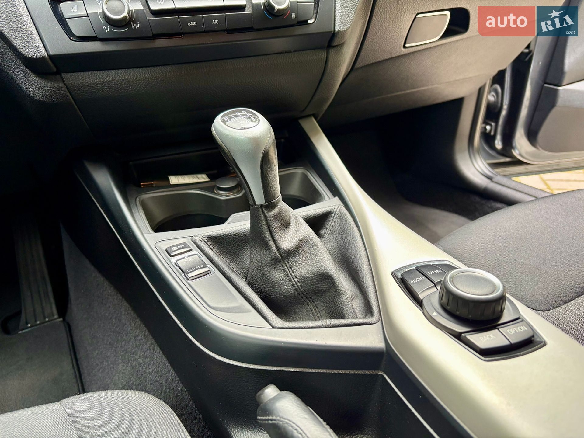 BMW 1 Series 2013 VIN WBA1C71090J947600 фото оголошення 13 з 28