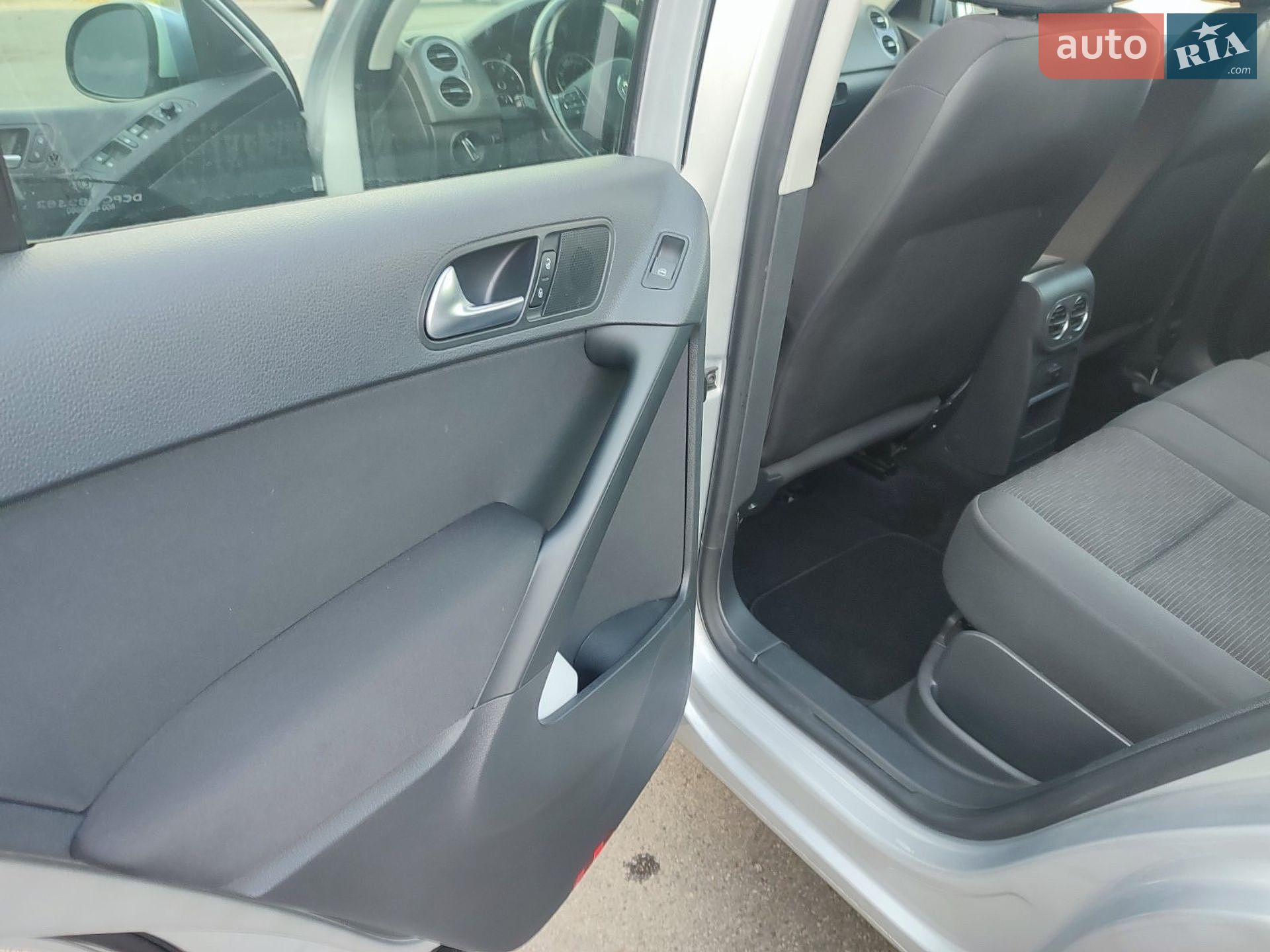 Volkswagen Tiguan 2013 VIN WVGBV3AX7EW545782 фото оголошення 11 з 27