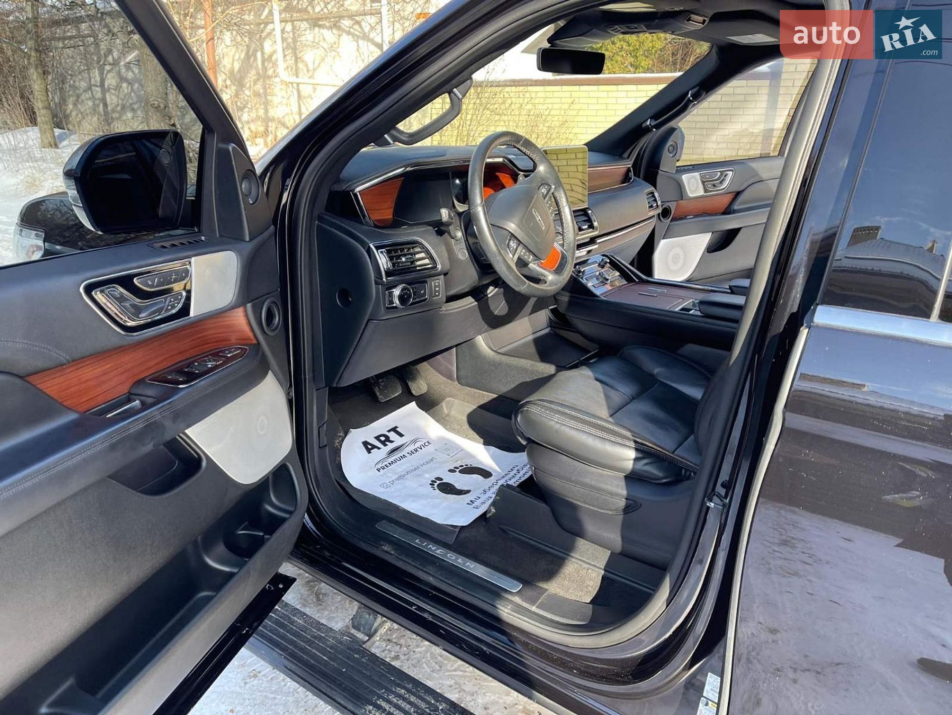 Lincoln Navigator 2020 VIN 5LMJJ2LTXLEL13589 фото оголошення 13 з 29