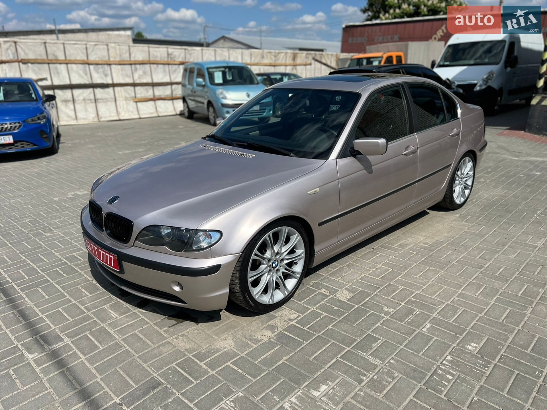 BMW 3 Series 2004 VIN WBAEY71080KS58211 фото оголошення 2 з 79
