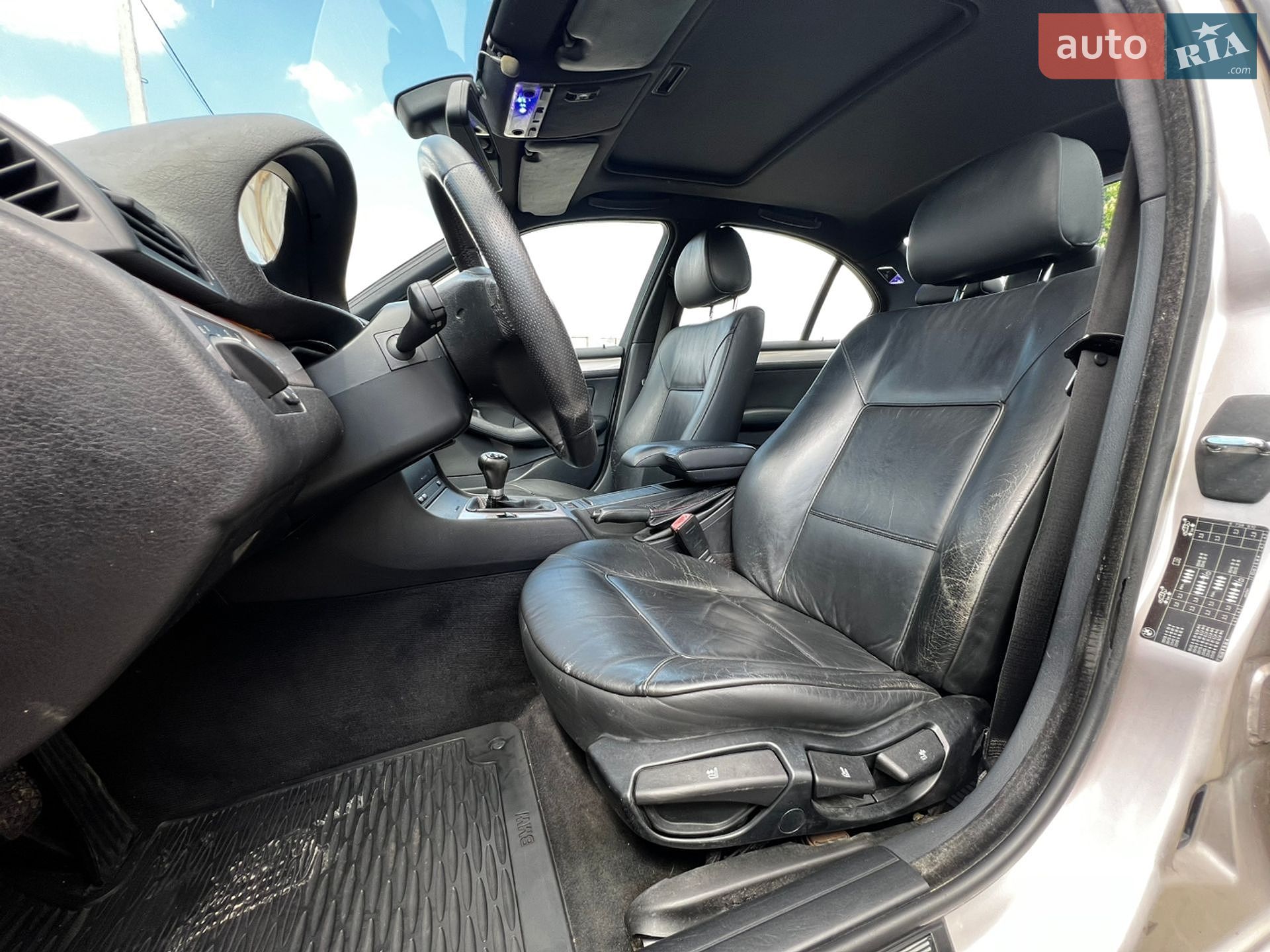 BMW 3 Series 2004 VIN WBAEY71080KS58211 фото оголошення 48 з 79