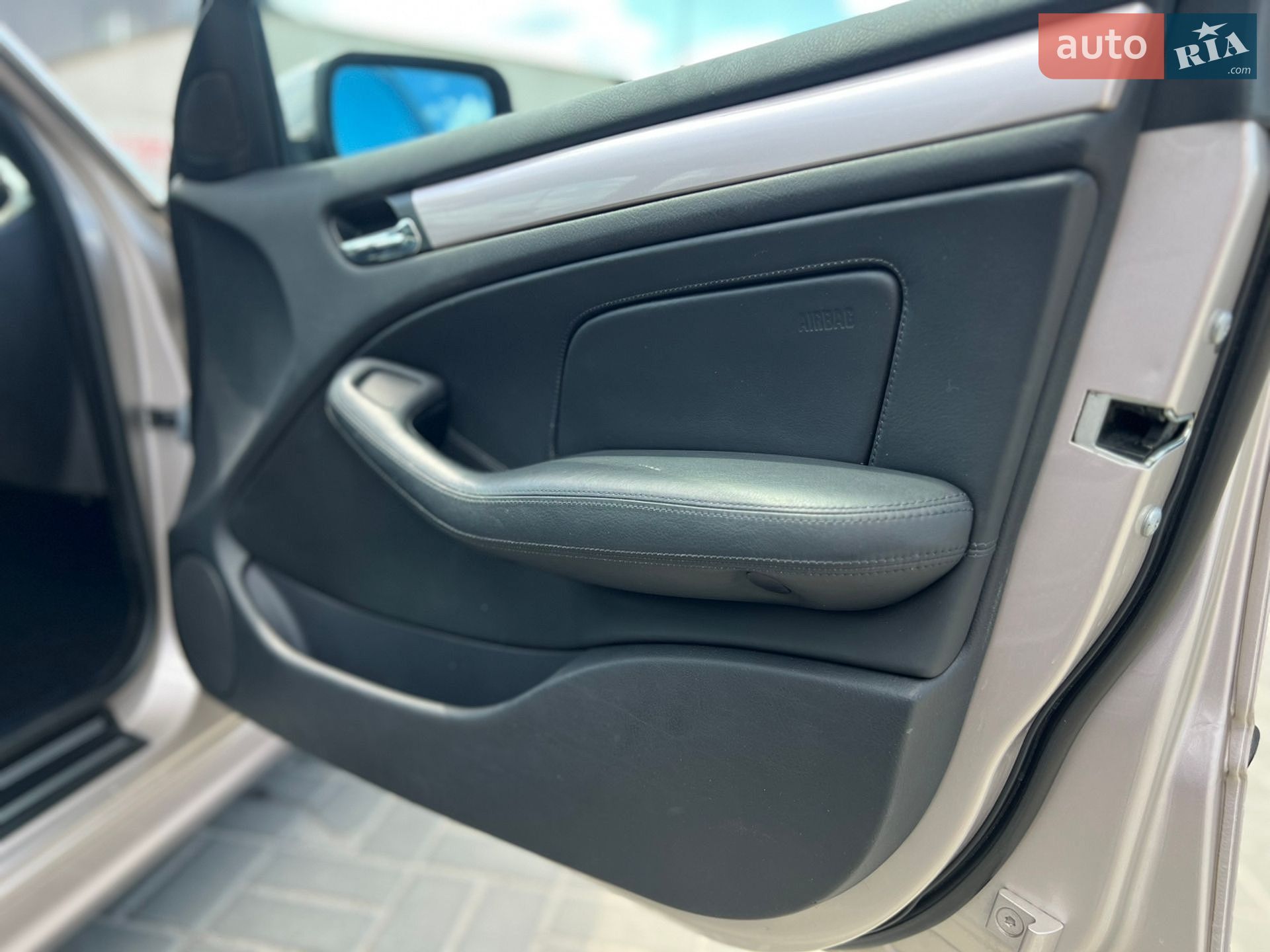 BMW 3 Series 2004 VIN WBAEY71080KS58211 фото оголошення 64 з 79