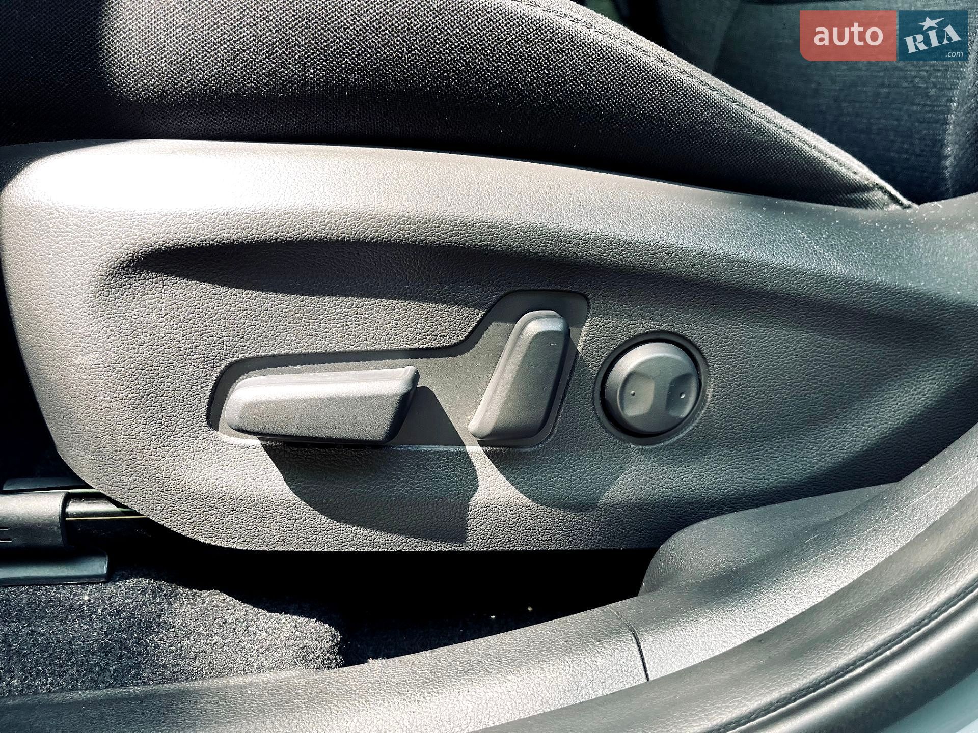 Hyundai Kona 2022 VIN KM8K33AGXNU157205 фото оголошення 25 з 28